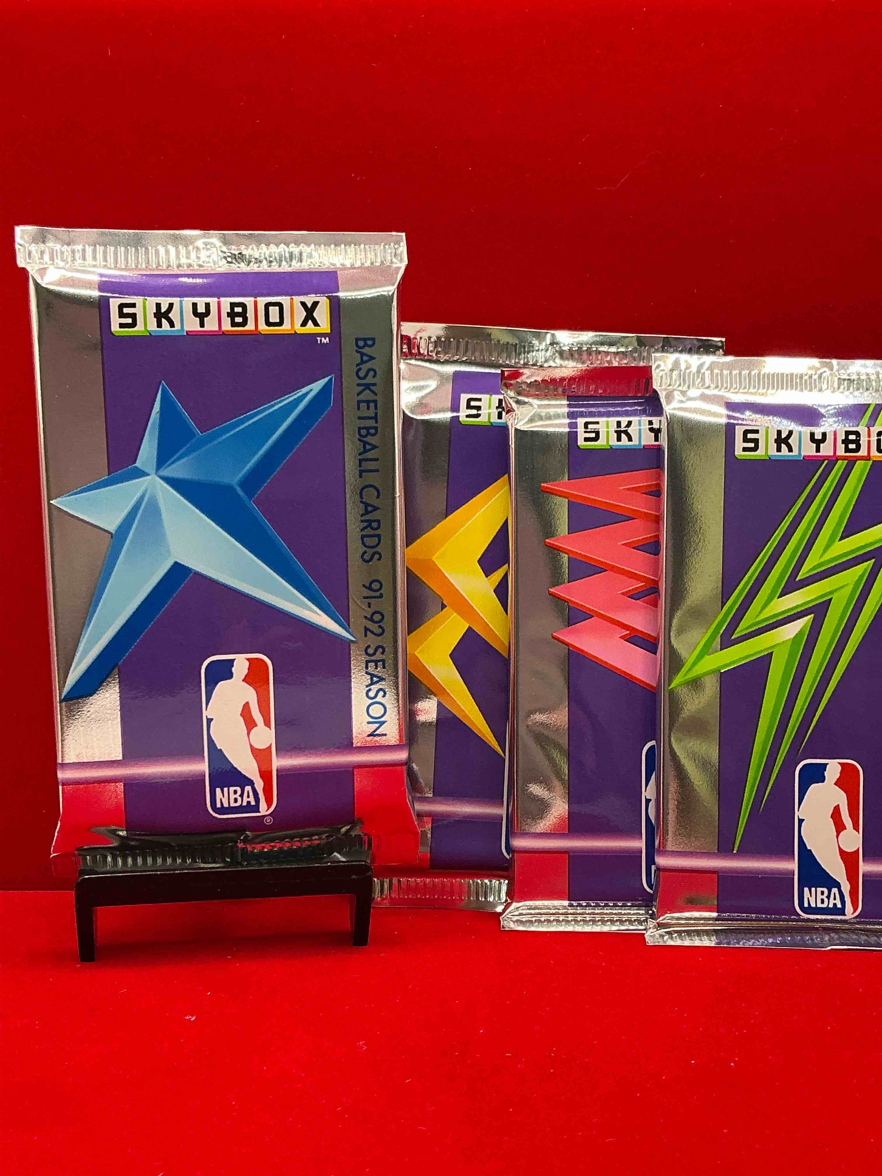 basketball wow! rare 1991/92 nba skybox sealed sports collectible card pack, direct from original sealed retail case! so many awesome cards to search for like team usa card (psa 10 value $500), #544 team usa 1 card (psa 10 value $300), michael jordan #39 (psa 10 value $150) & too many other great cards to list! hard to find, excellent like-new condition!
