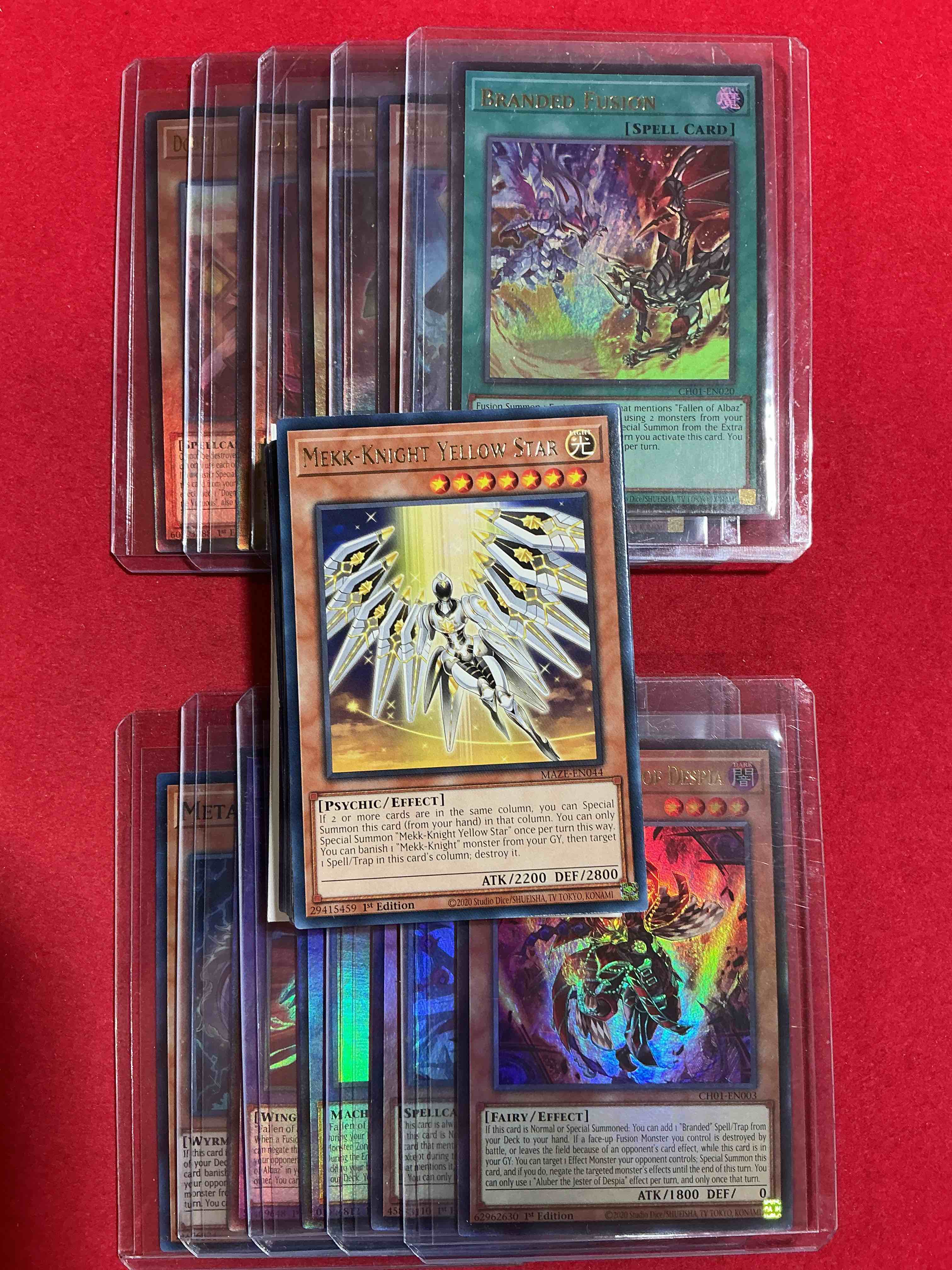 yu-gi-oh!! this 50 card lot includes 10 holographic cards along with 40 others! an excellent way to start or build to your collection! join the yu-gi-oh craze!