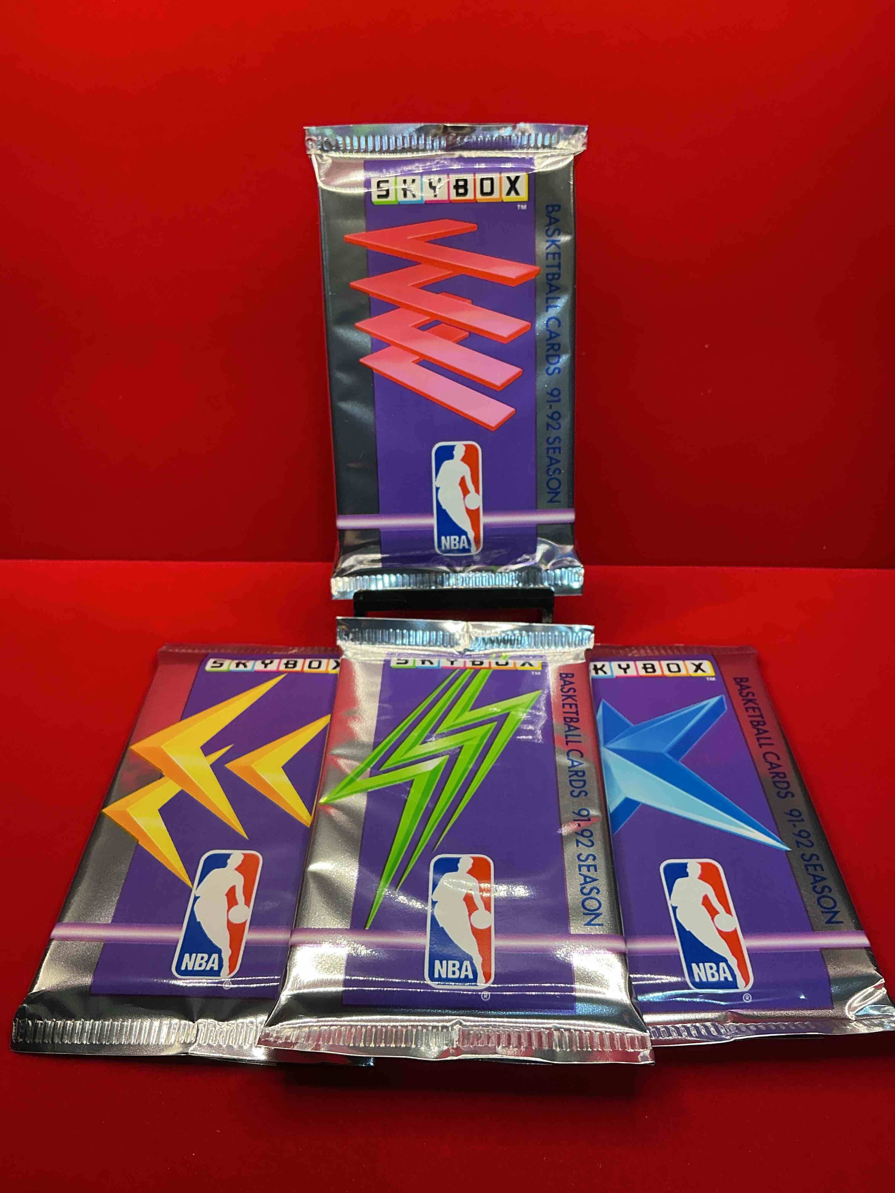 basketball wow! rare 1991/92 nba skybox sealed card pack, direct from original sealed retail case! so many awesome cards to search for like team usa card (psa 10 value $500), #544 team usa 1 card (psa 10 value $300), michael jordon #39 (psa 10 value $150) & too many other great cards to list! hard to find, excellent like-new condition!
