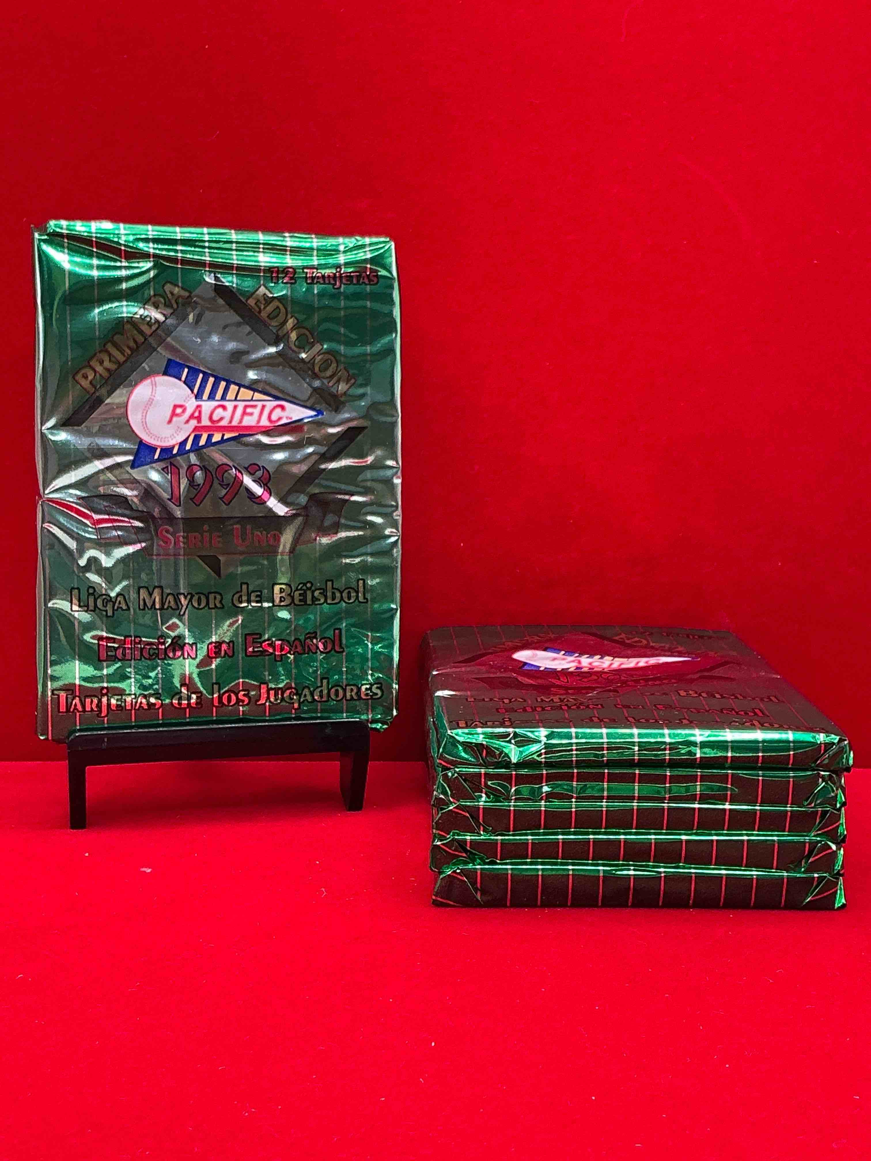 pacific 1993 spanish edition football! primera edicion, liga mayor de beisbol! mlb cards packs! 12 cards per pack!