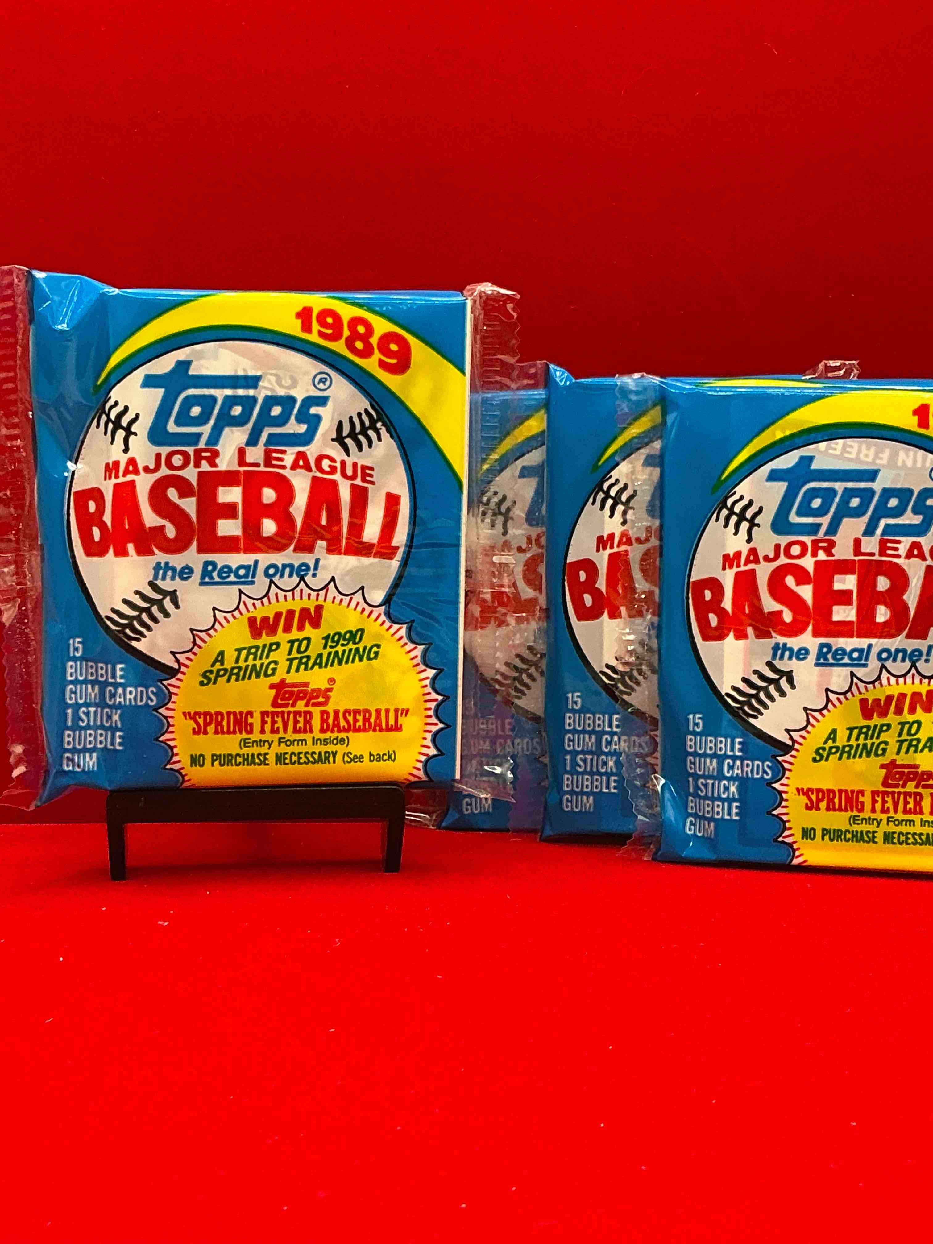 alternate packaging! john smoltz & randy johnson rookies!? 1989 topps baseball unopened sports card wax packs! direct from original retail case! search for valuable ken griffey jr. & randy johnson rookie cards as well as valuable bo jackson