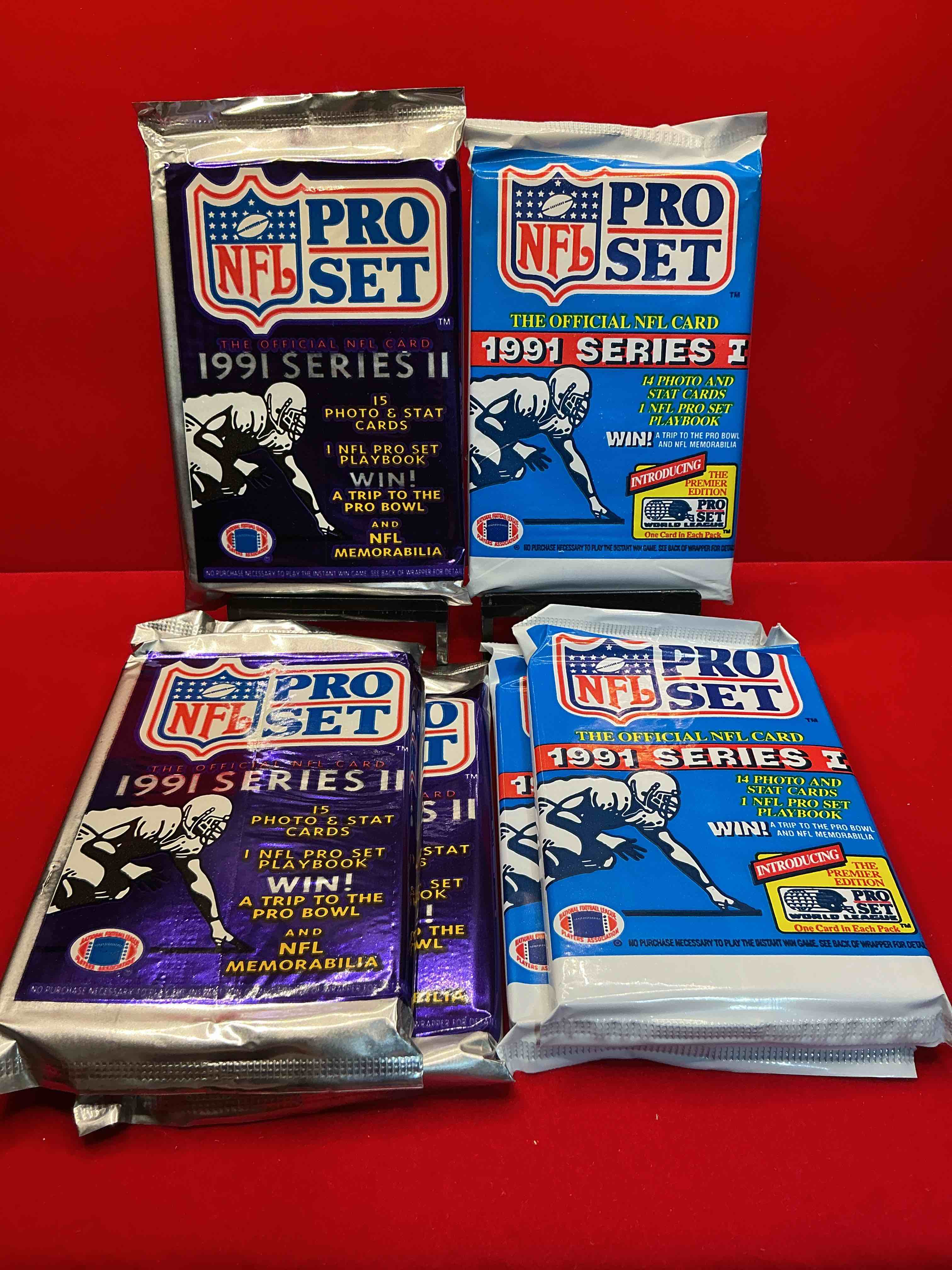 Wow! 1991 Pro Set Football Sealed Card Packs Series I & II, Direct From Original Retail Case!Highly Sought After By Collectors As This Year Is Loaded With High Profile Cards!Search For Cards From Barry Sanders, Deion Sanders, Troy Aikman, Michael Irvin & Much More! Getting Hard To Find!