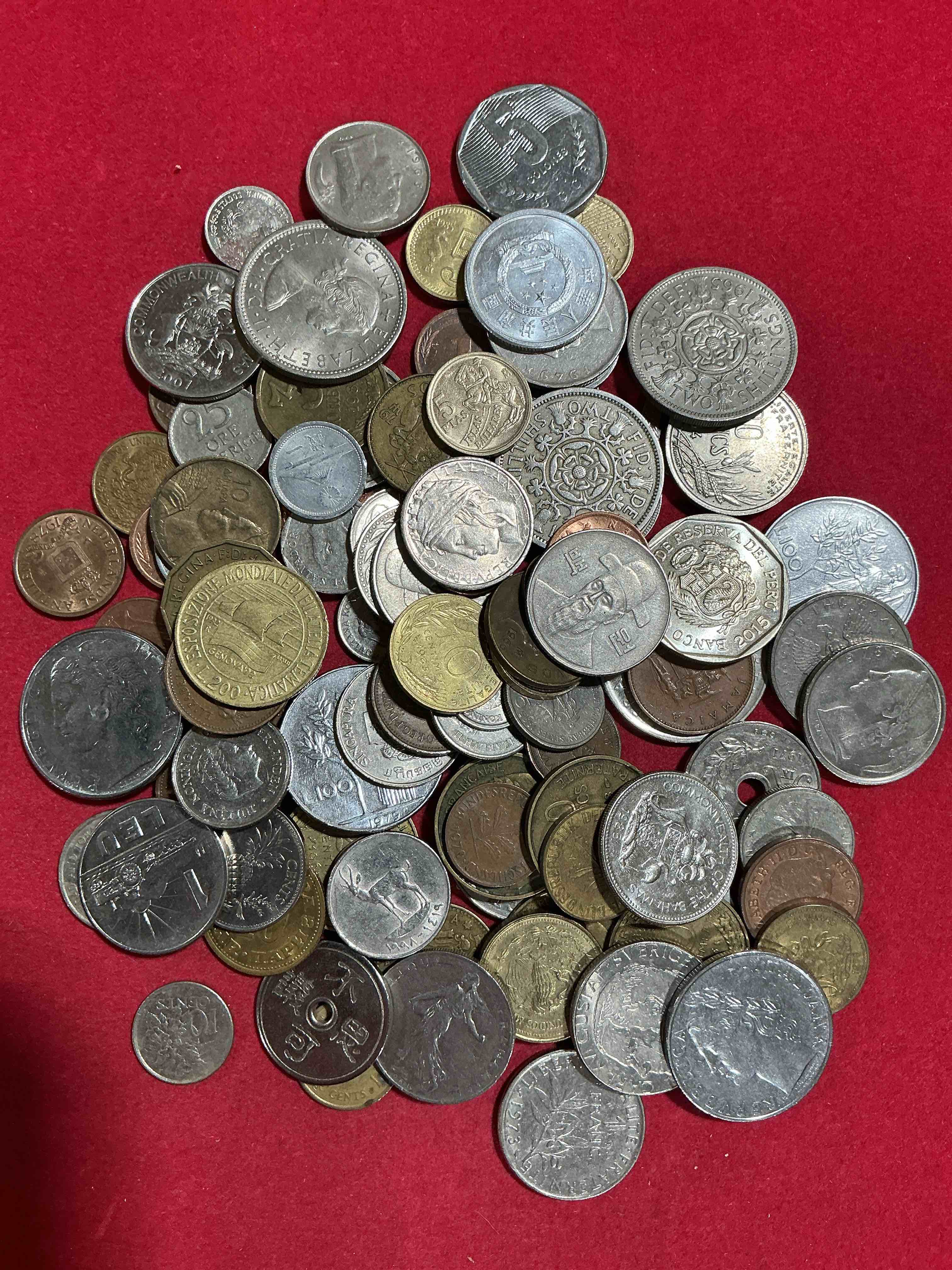 World Coins, Antique & Vintage! Each Lot Is Unique! Many Different Years, Countries, Sizes & Exotic Places. This Cool Collection Of Antique Coins From Around The World Is Loads Of Fun! Have Fun Identifying Each Coin & Country As A Great Educational Tool! A Great Investment Too!