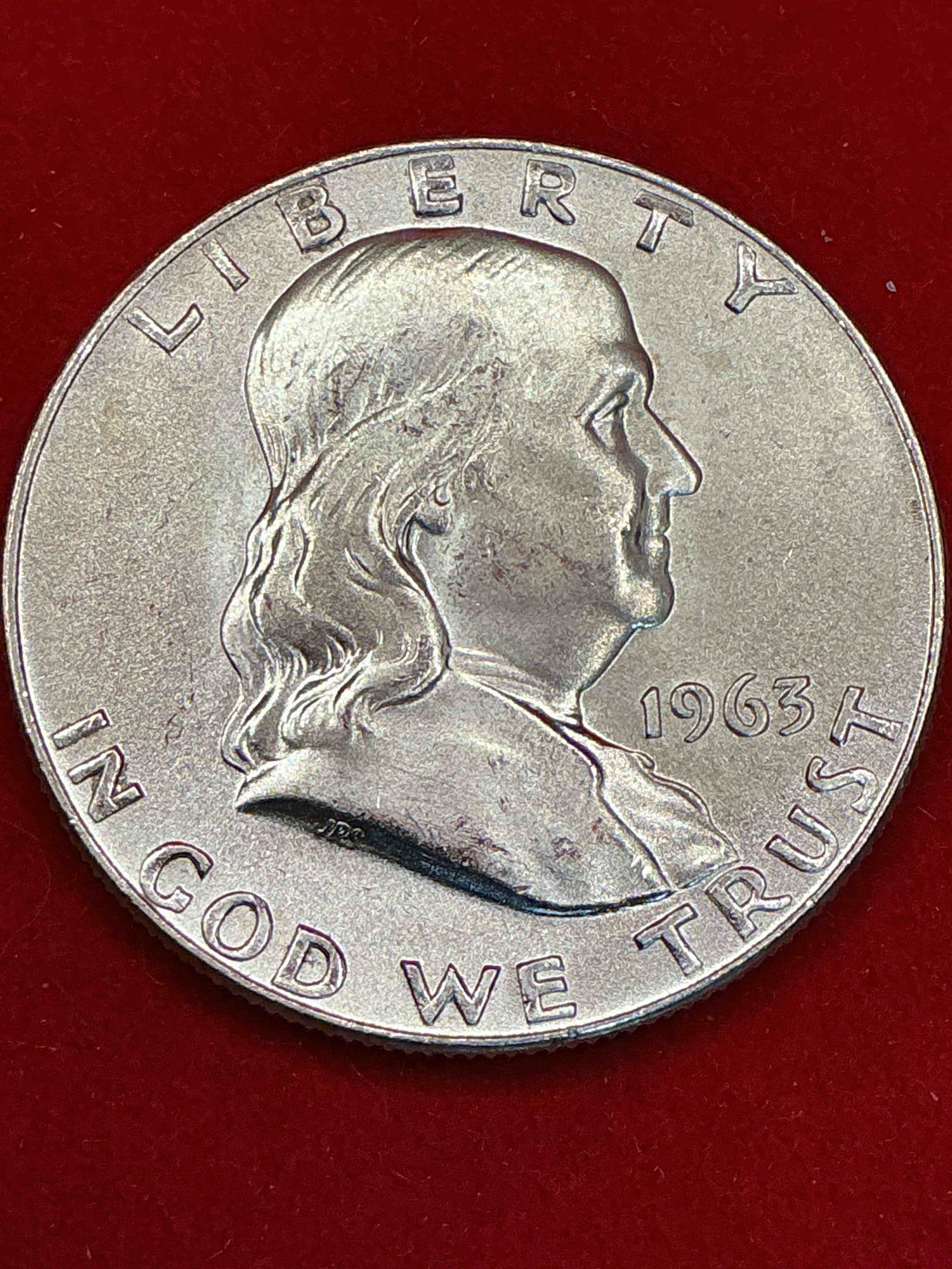 ben franklin silver! pre 1965 silver u.s. half dollar coin! before 1965 american half dollars were actually silver, here is a rare 1963 version in good condition! great for investing in precious metals! these heavy half dollars were minted at 90% silver and 10% copper, giving them a net weight of .36169 ounces of pure silver per coin! very rare in this great condition!