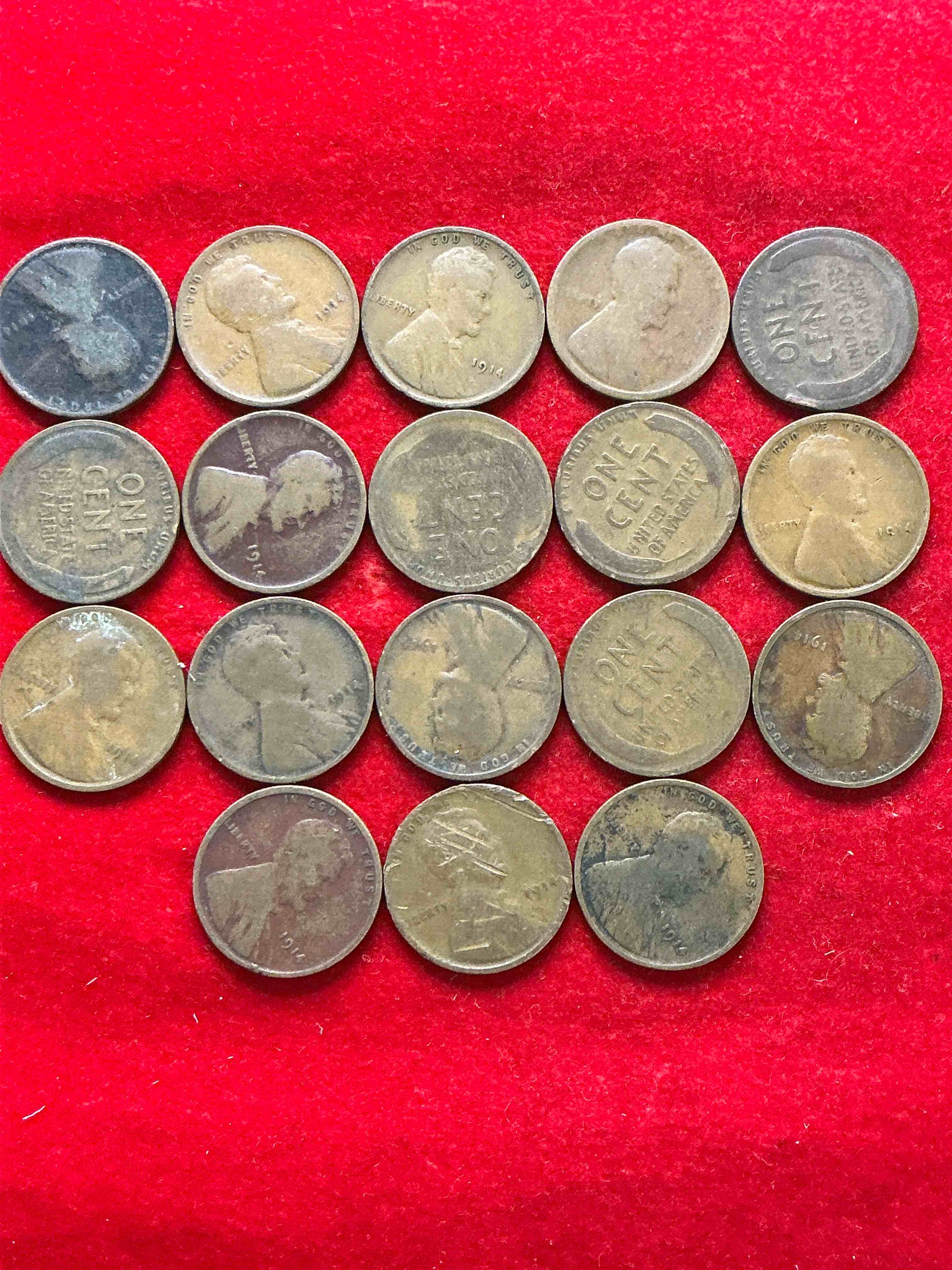 Condition photo showing Good Condition for 1914 world war one pennies! 1914 is a year the world would never forget, as world war one started on july 28 of 1914. these awesome 1914 pennies are true pieces of history and very hard to find & collect! own incredible pieces of rare history!