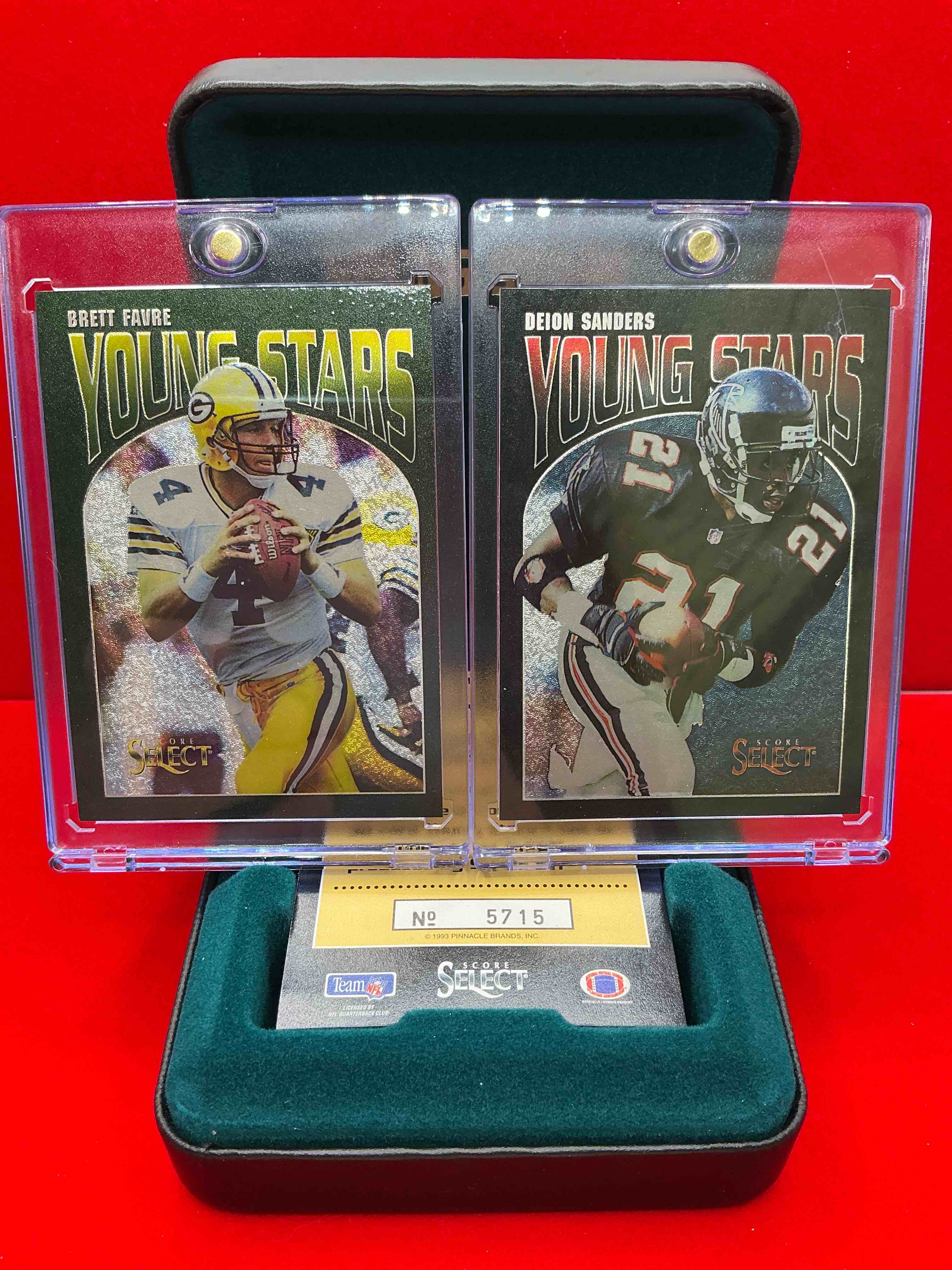 Condition photo showing New/Like New for rare! deion sanders, brett favre & more! this 38 card collection includes legends & more! 1993 score select in prestigious felt case! 38 cards… sanders & favre!