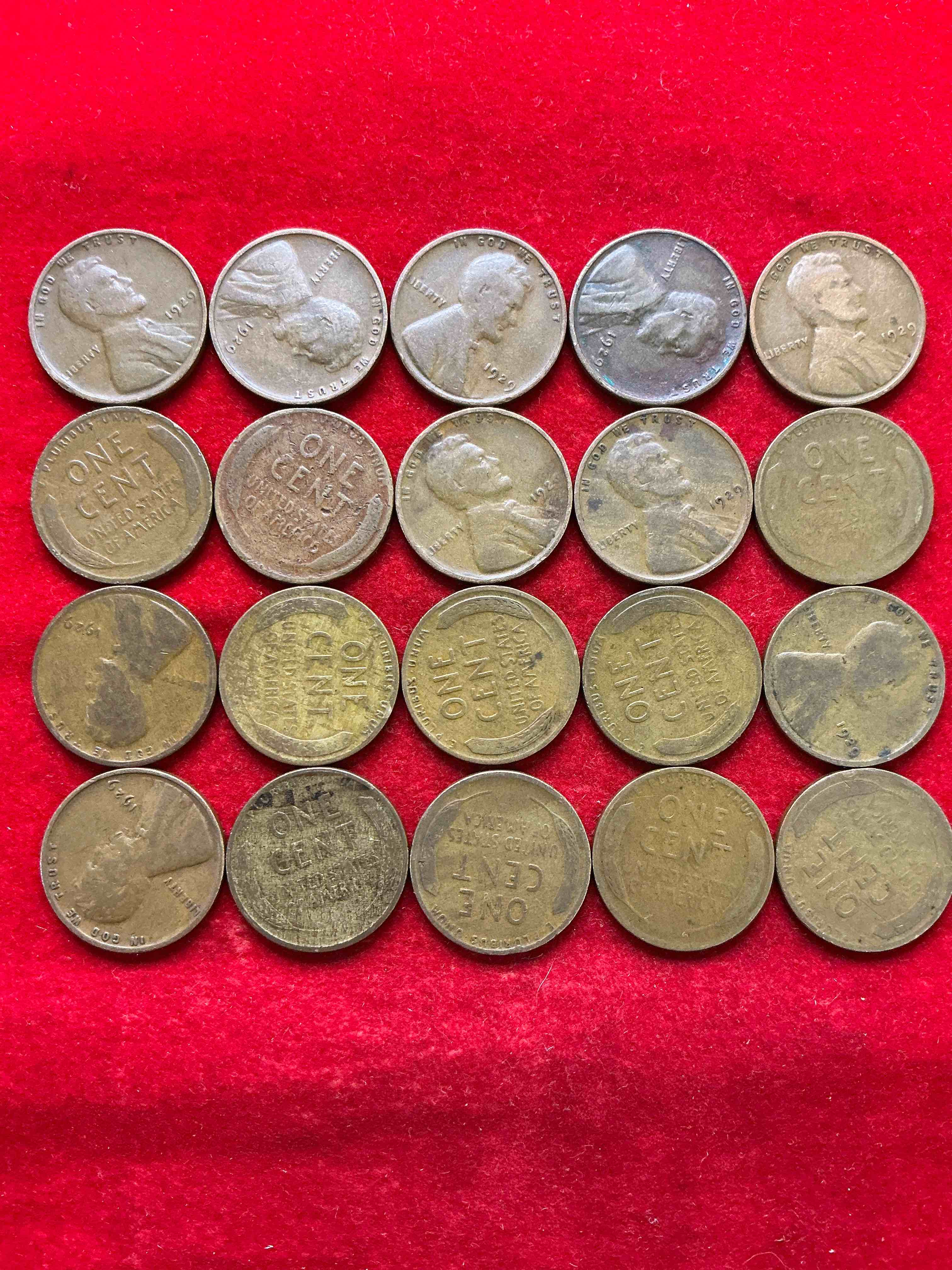 1929, a year of infamy! 1929 is the year the roaring 1920’s came to an end with the devastating stock market crash of october 1929 that led to the great depression. own pieces of this era with these genuine 1929 wheat pennies in nice condition!