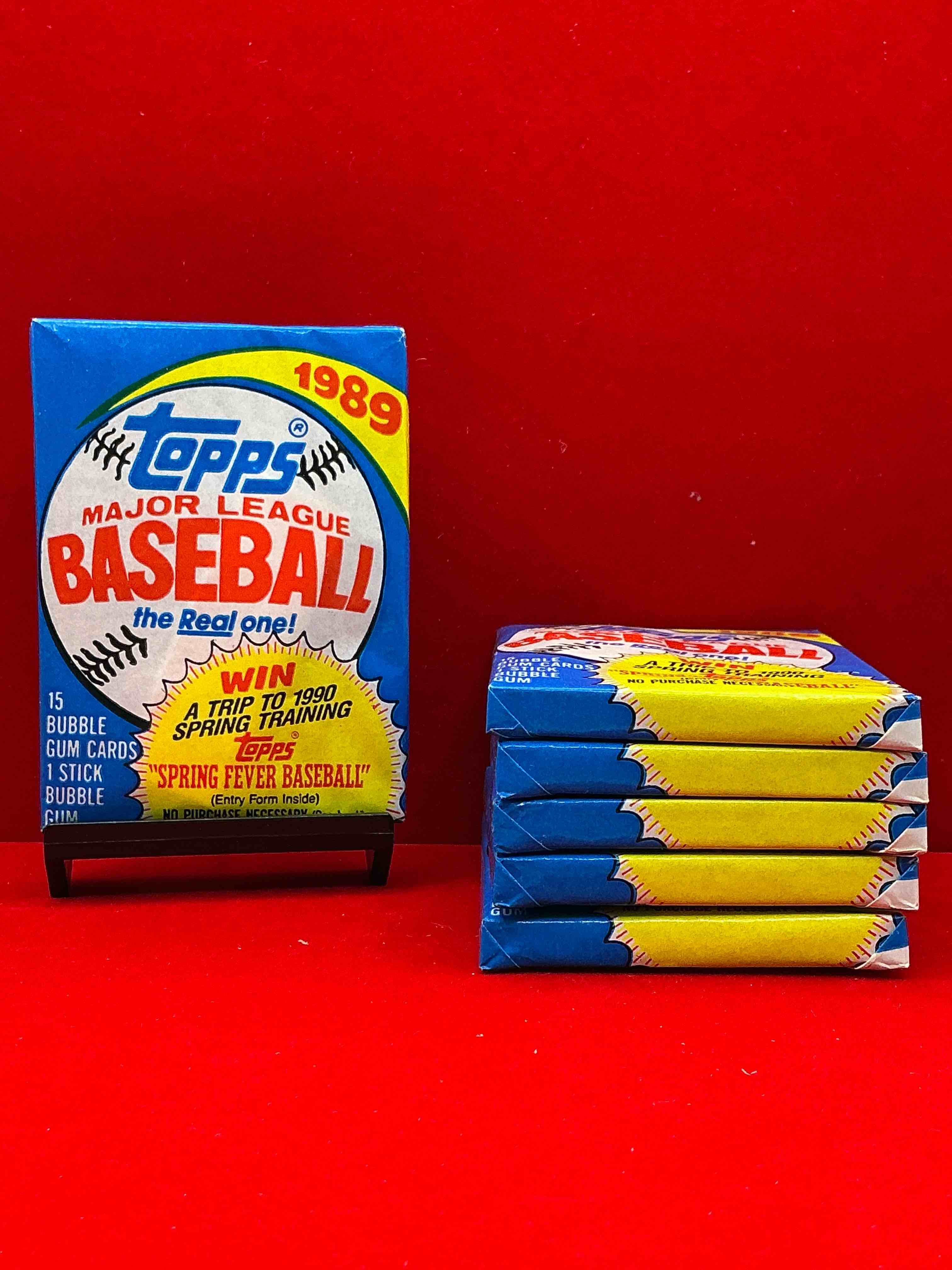 john smoltz & randy johnson rookies!? 1989 topps baseball unopened sports card wax packs! direct from original retail case! search for valuable ken griffey jr. & randy johnson rookie cards as well as valuable bo jackson!