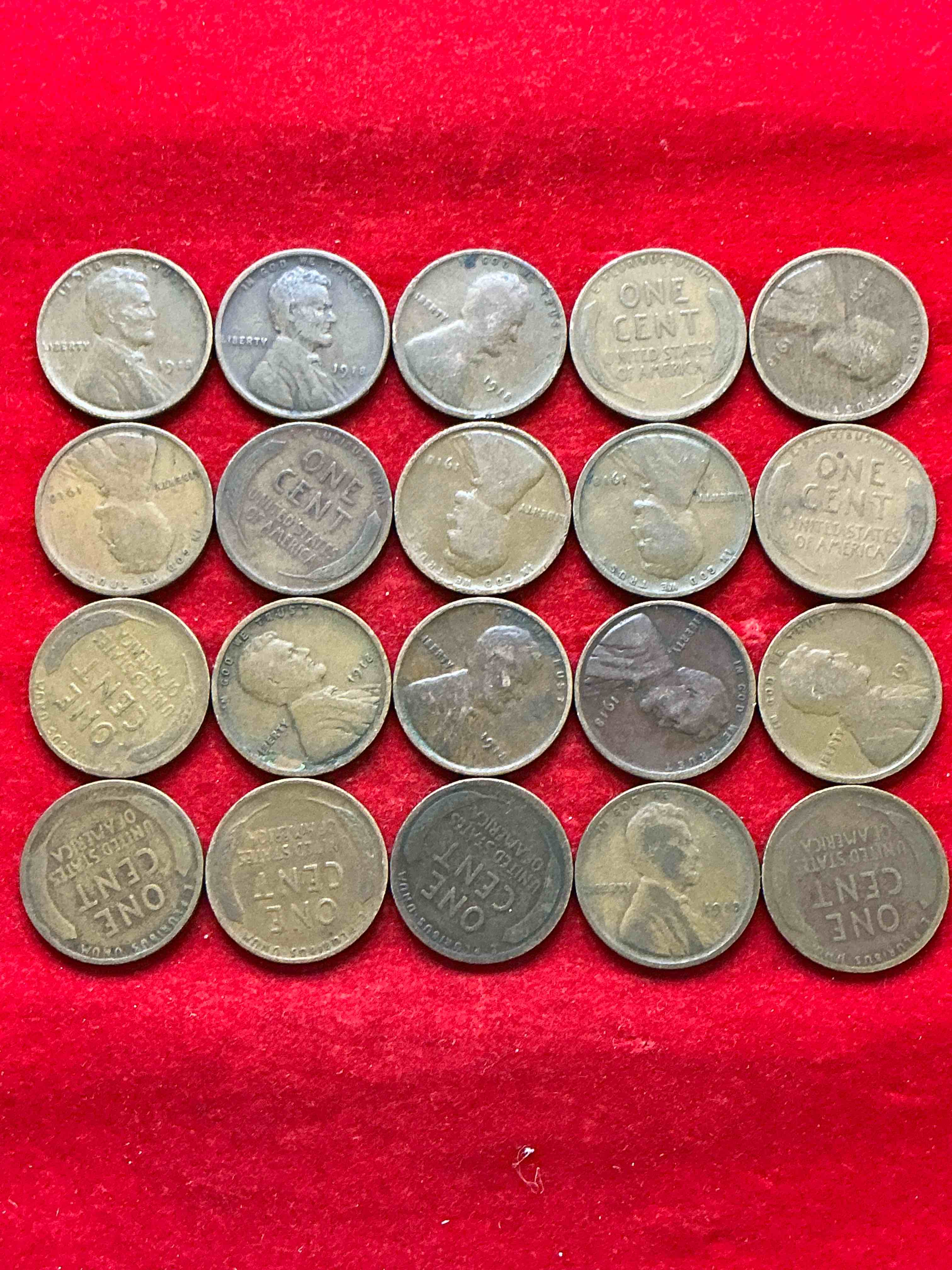 Condition photo showing Good Condition for 1918 wheat pennies, veterans take notice! military action of world war one ended with armistice day nov 11, 1918! armistice day eventually became veterans day. own pieces of this era with these rare 1918 world war one era lincoln wheat cent pennies! hard to find & great for world war one buffs!