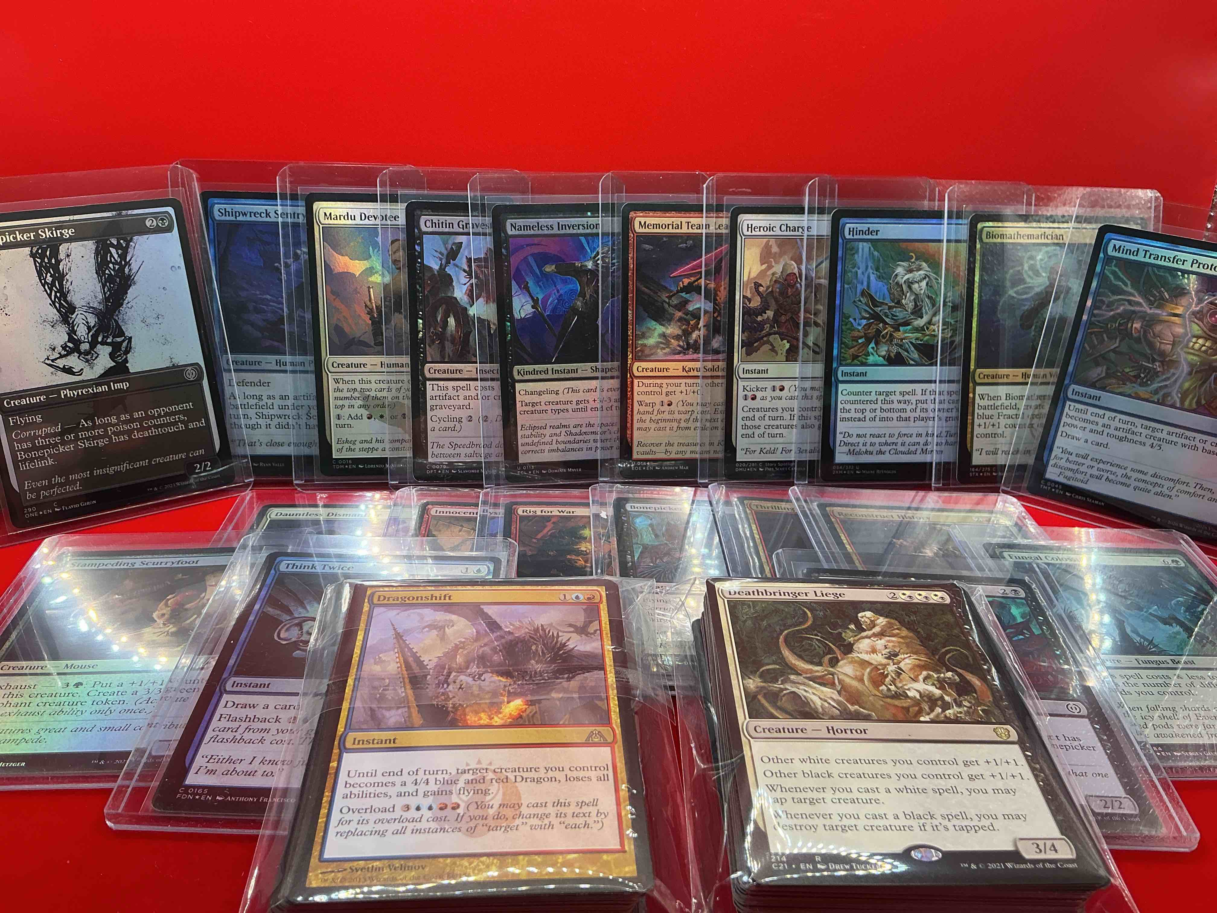Magic The Gathering 100 Card Closeout Lot! Lot Includes 20 Or More Rare Or Holo Foil Cards! All Cards In Excellent Shape Condition! A Great Mix Of Vintage & Modern Magic Cards! This Crazy 100 Count Lot Is A Great Way To Join The MTG Craze!