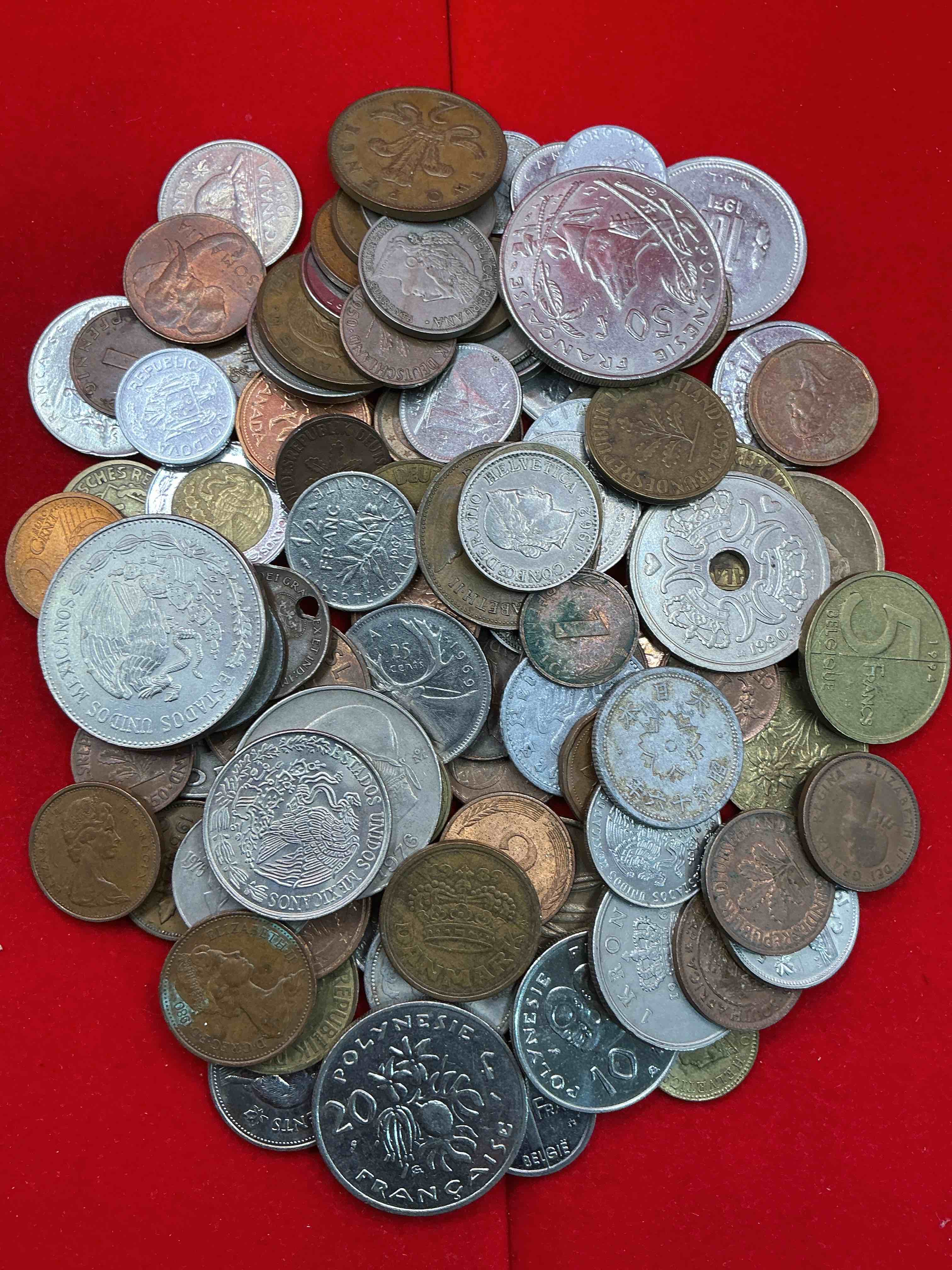 World Coins, Antique & Vintage! 100 Coin Lot!  Each Lot Is Unique! Many Different Years, Countries, Sizes & Exotic Places. This 100 Count Cool Collection Of Antique Coins From Around The World Is Loads Of Fun! Have Fun Identifying Each Coin & Country As A Great Educational Tool! A Great Investment Too!