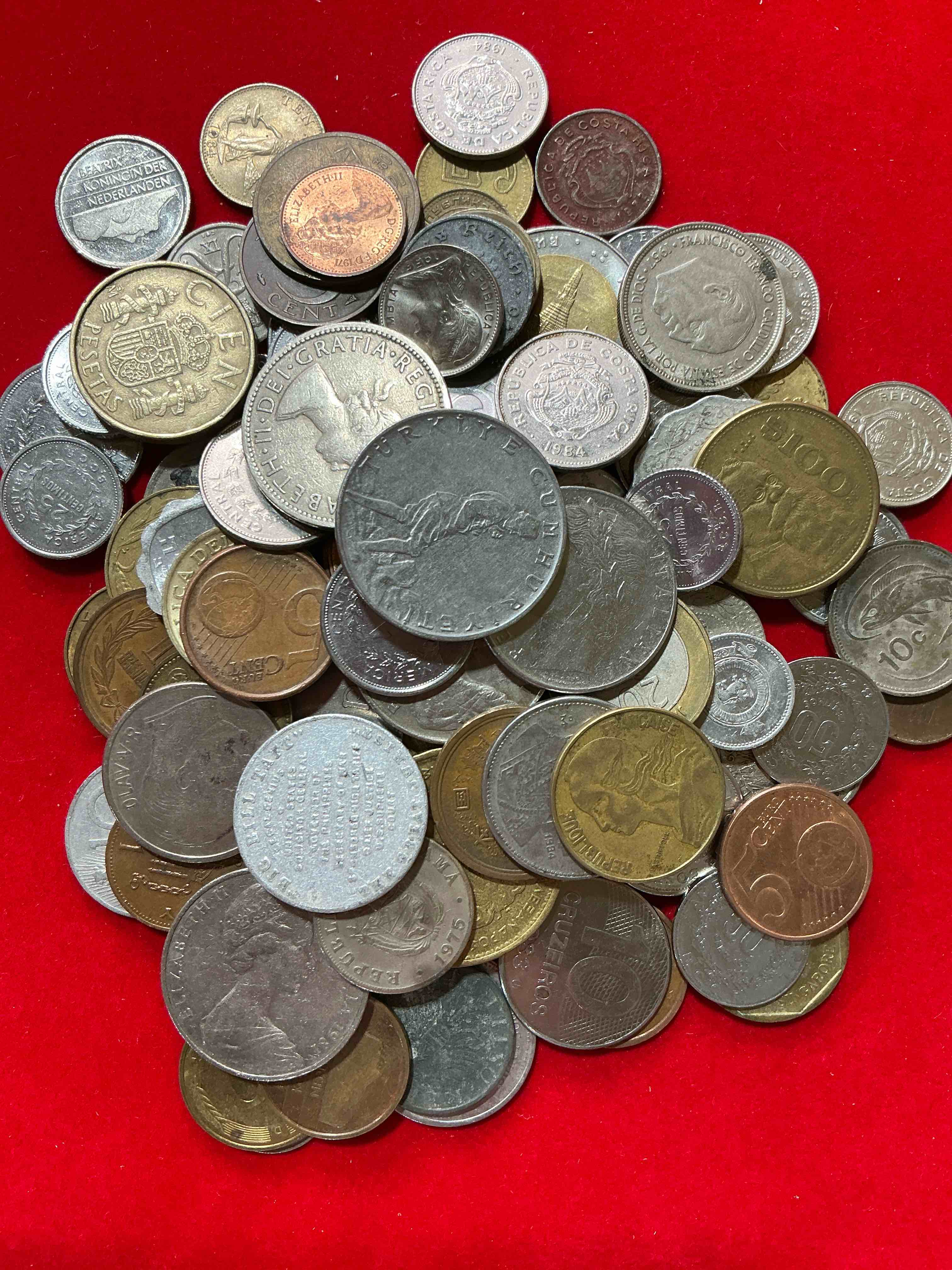 World Coins, Antique & Vintage! 100 Coin Lot!  Each Lot Is Unique! Many Different Years, Countries, Sizes & Exotic Places. This 100 Count Cool Collection Of Antique Coins From Around The World Is Loads Of Fun! Have Fun Identifying Each Coin & Country As A Great Educational Tool! A Great Investment Too!