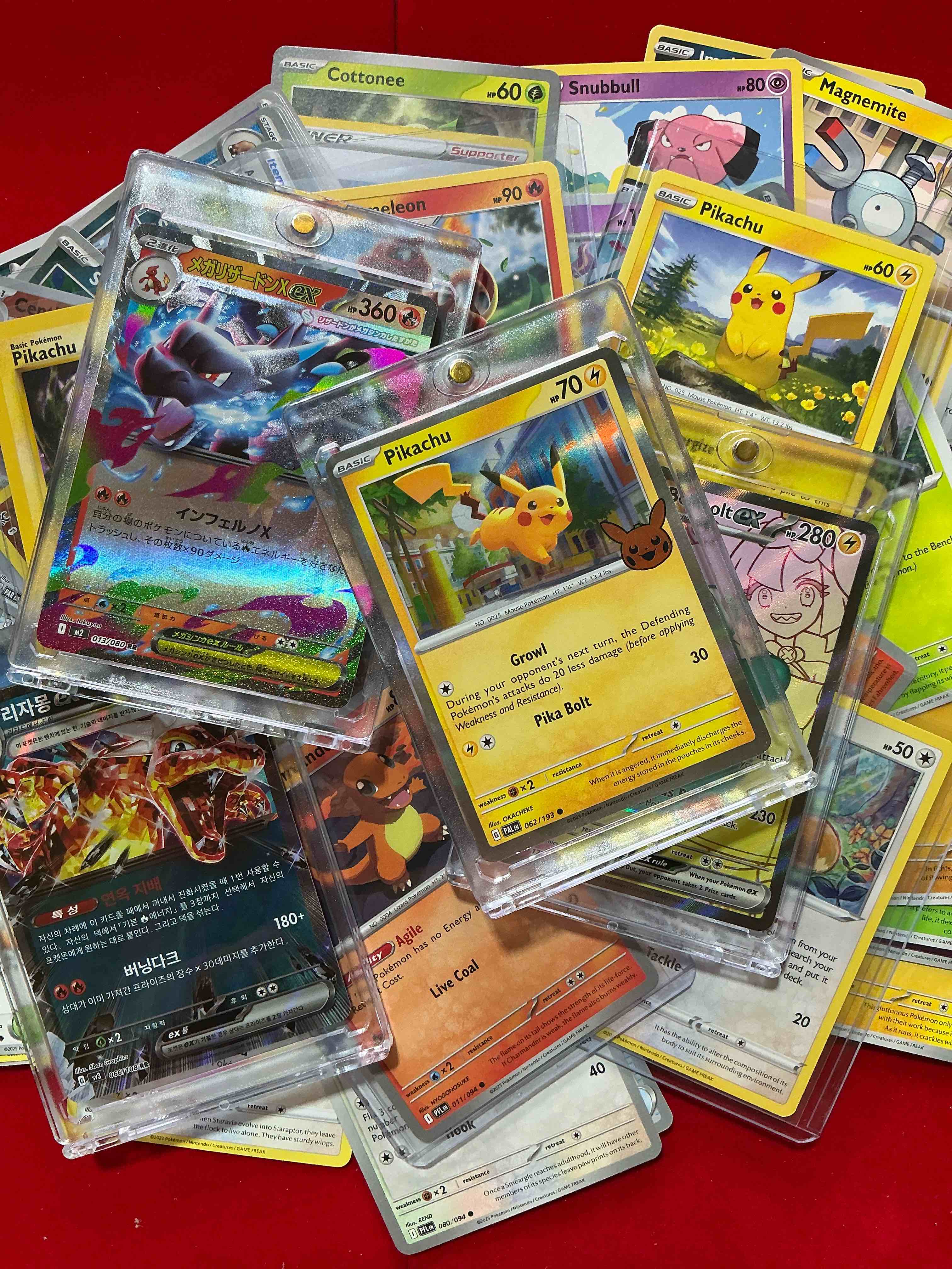 Pokémon Galore!  100 Count Lot! Charizard EX, Pikachu Holo & So Much More, Along With 100 Other Pokémon Heroes, Holos, Legends & Commons- Including Holographic Cards, Cool Holos & More! 100 Count Lot Includes Non Holo Common/ Uncommon Basic & First Stage Cards & Could Even Include Trainers & Energy Too! Perfect Set For Collectors, Enthusiasts, Investors & Re-Sellers!