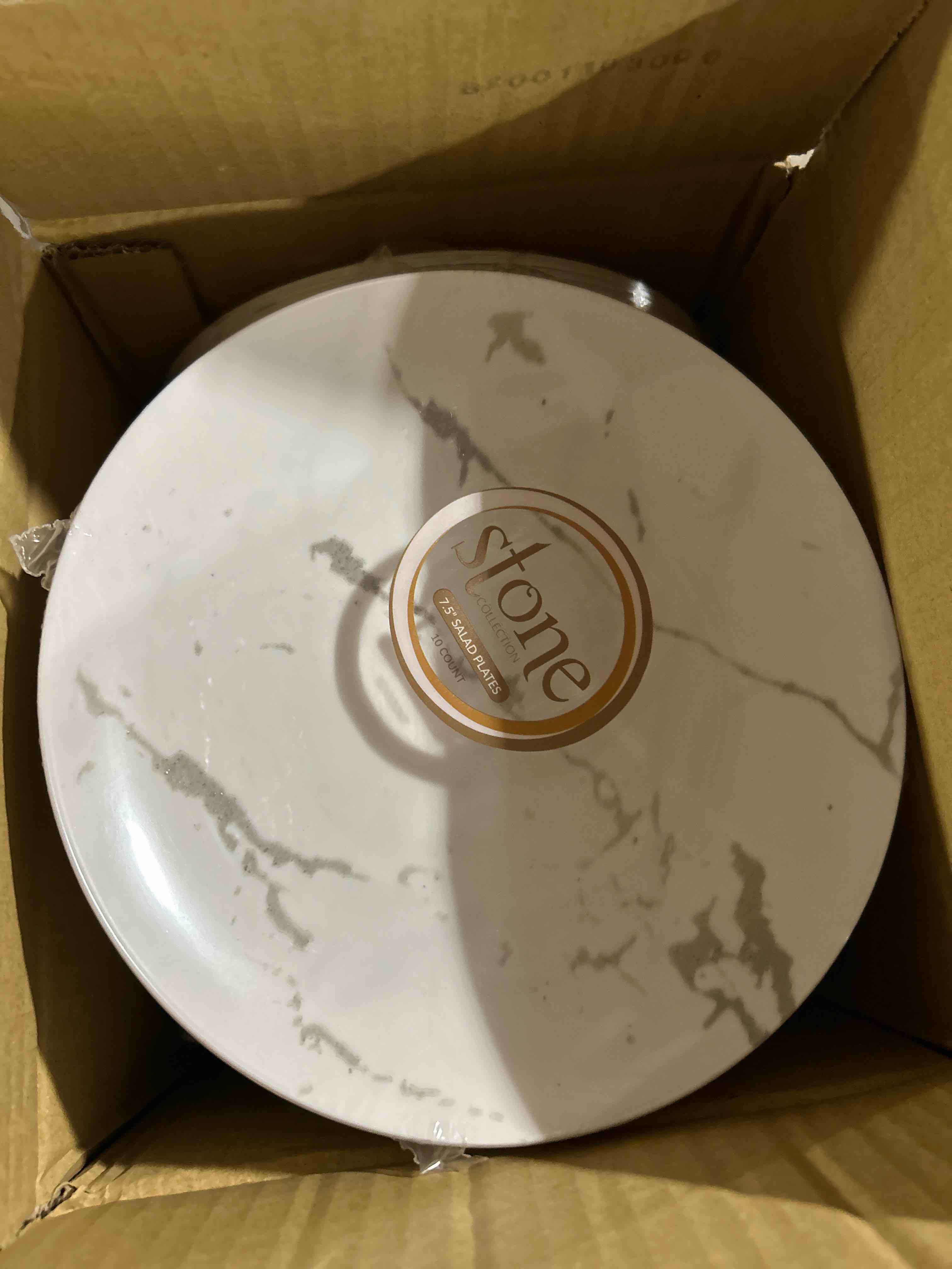 10. Count 7.5 inch plastic salad plate.