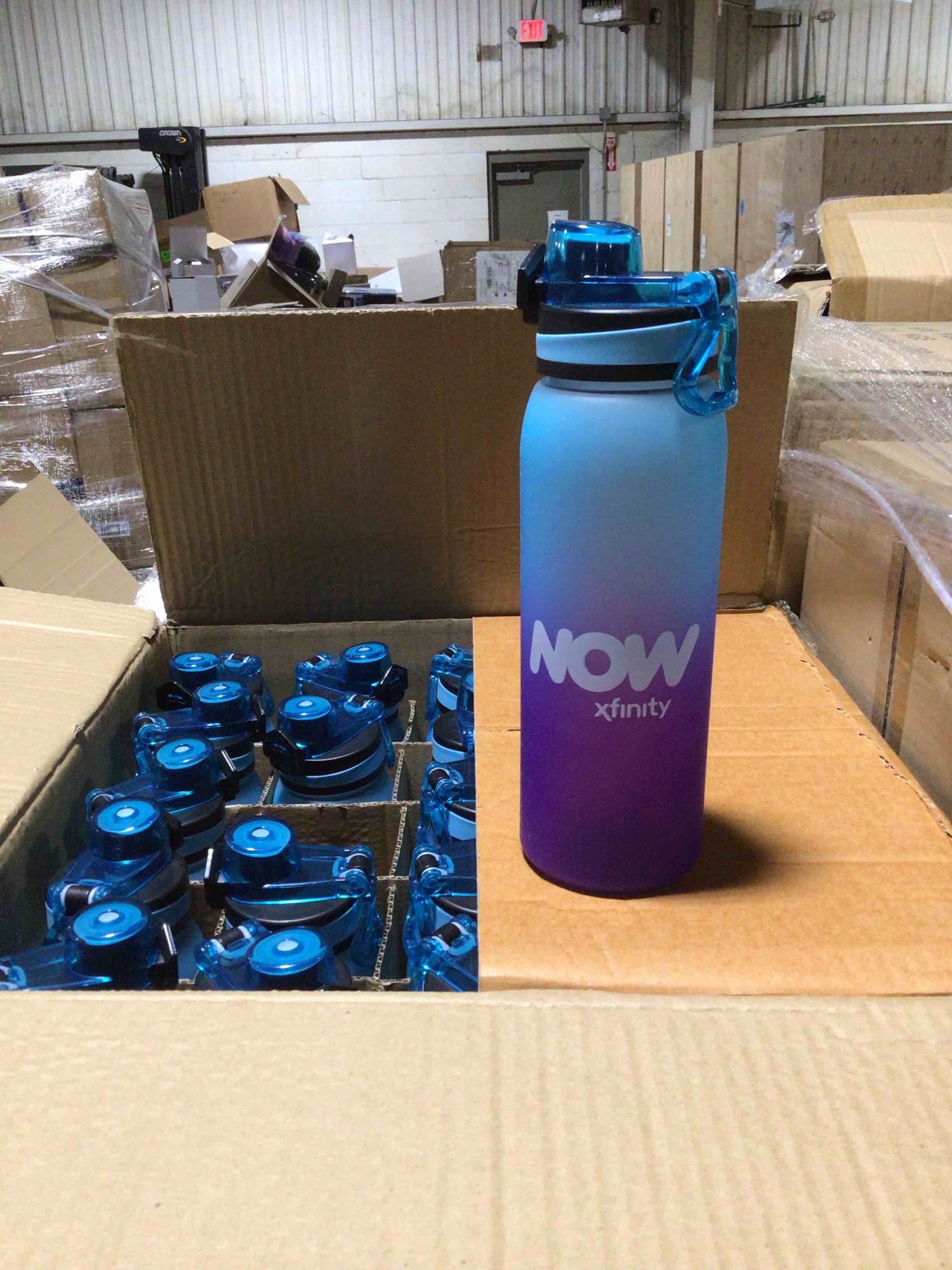 Condition photo showing Good Condition for 25 30 ounce sport bottle blue to purple