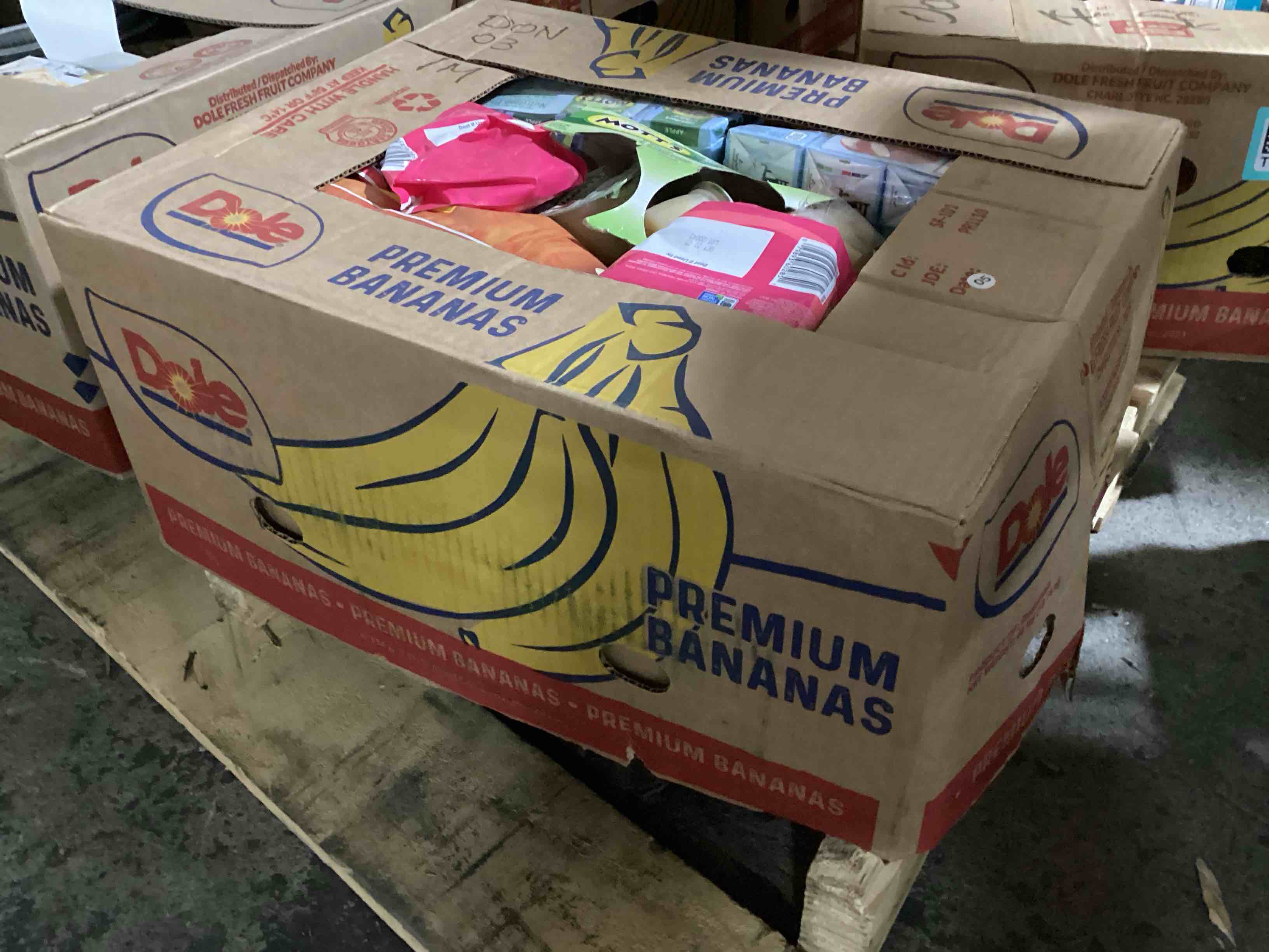Condition photo showing Good Condition for box of assorted grocery products, items vary per box 