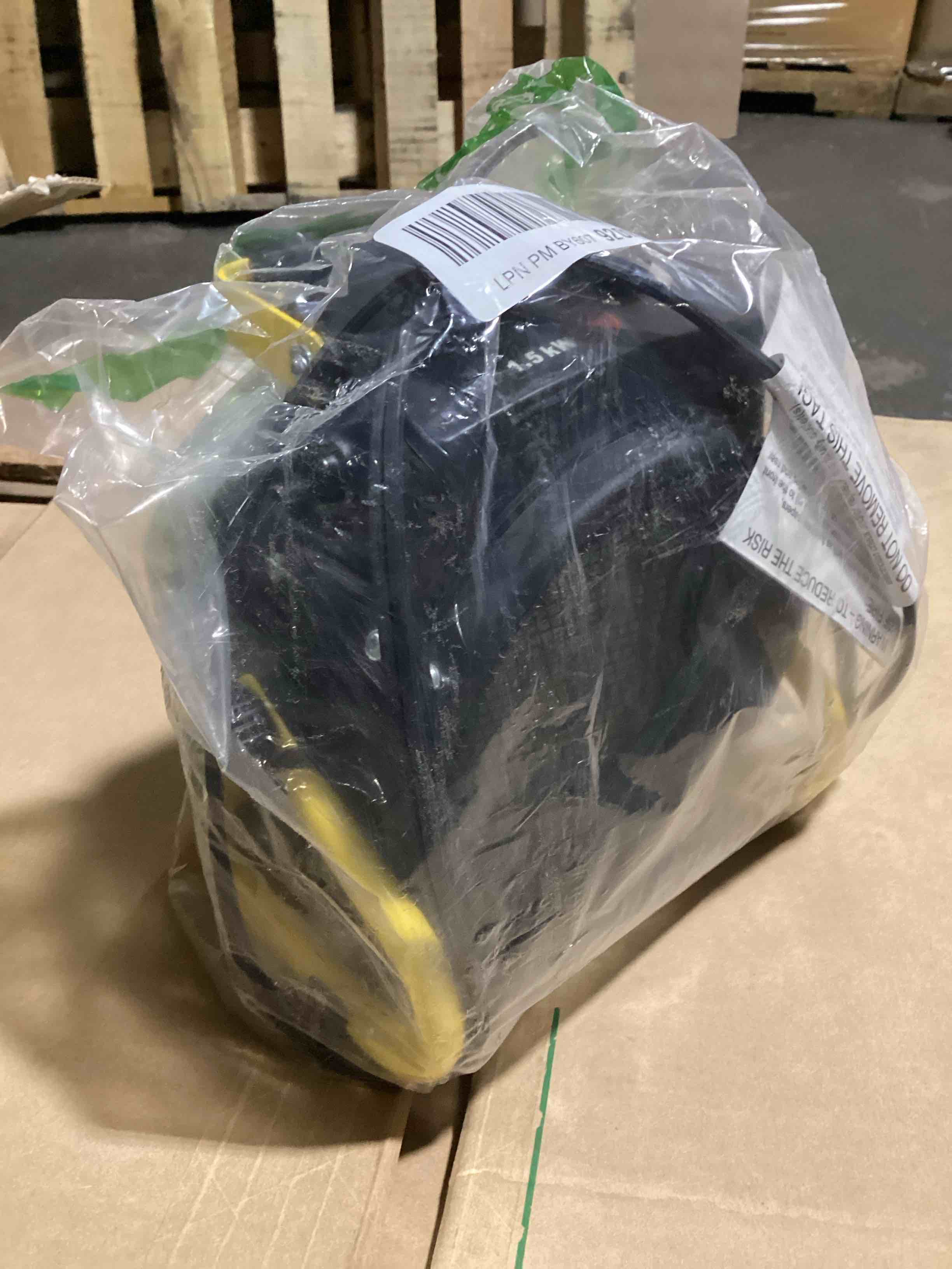Condition photo showing Good Condition for portable electric utility floor heater