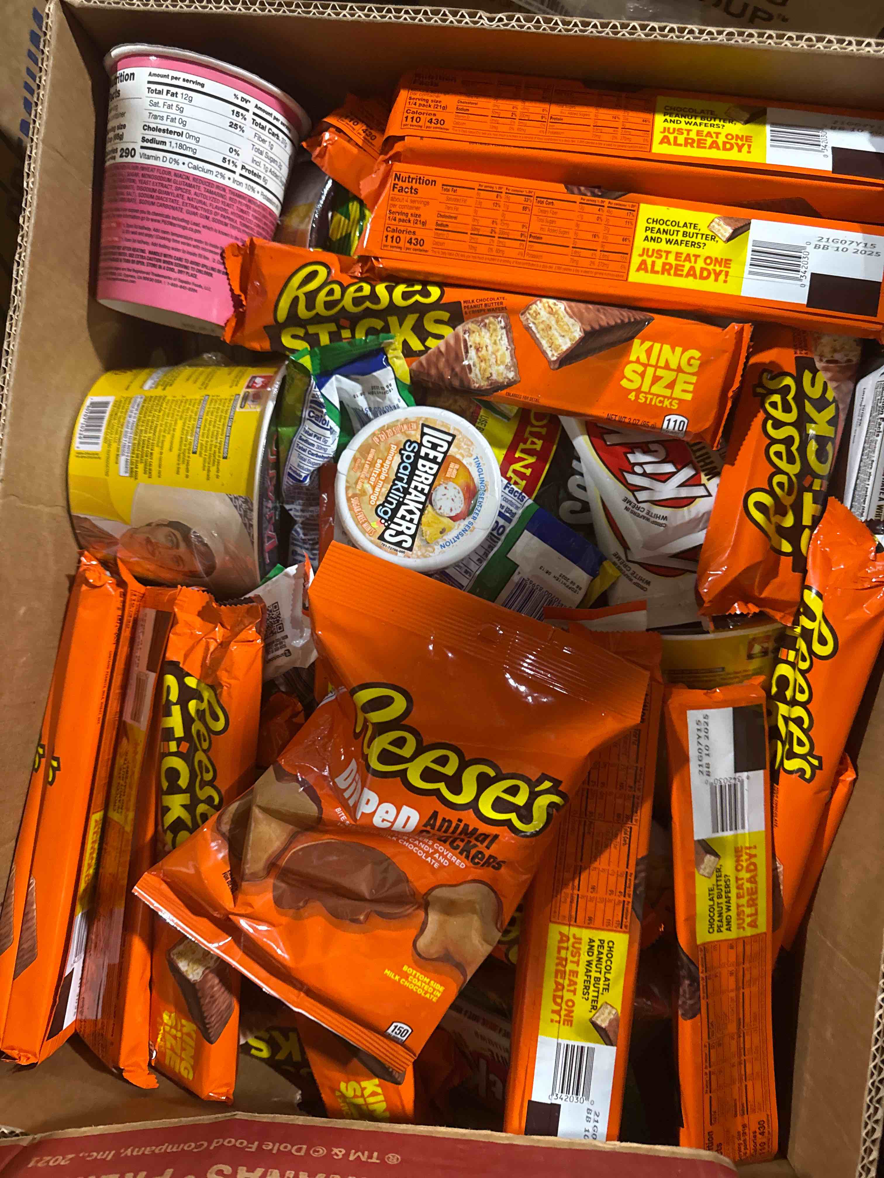 Condition photo showing Good Condition for box of assorted grocery products 