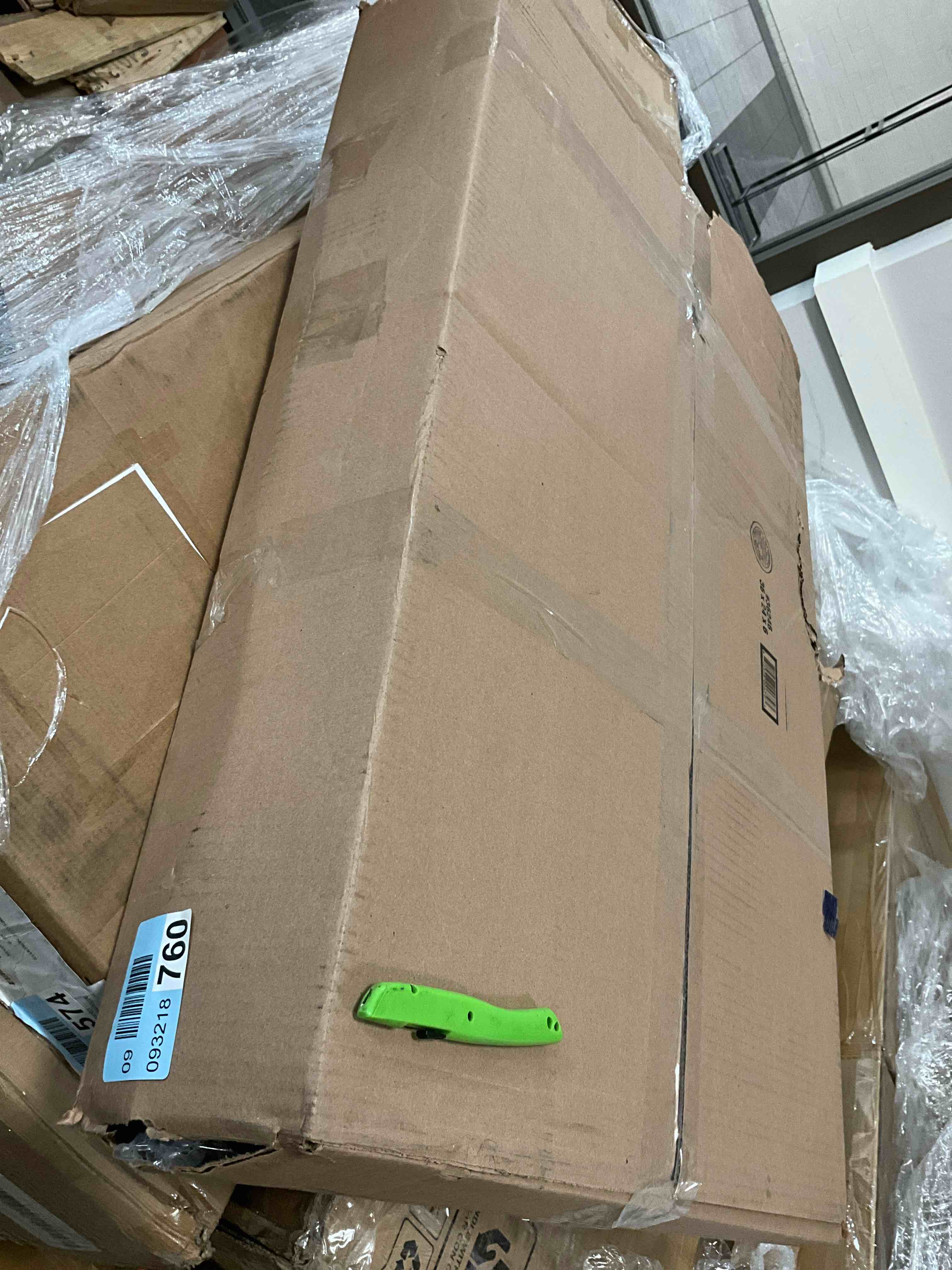 https://s3.amazonaws.com/lotting-images-prod/bidfta/TEA5056146_1779718377839.jpeg
