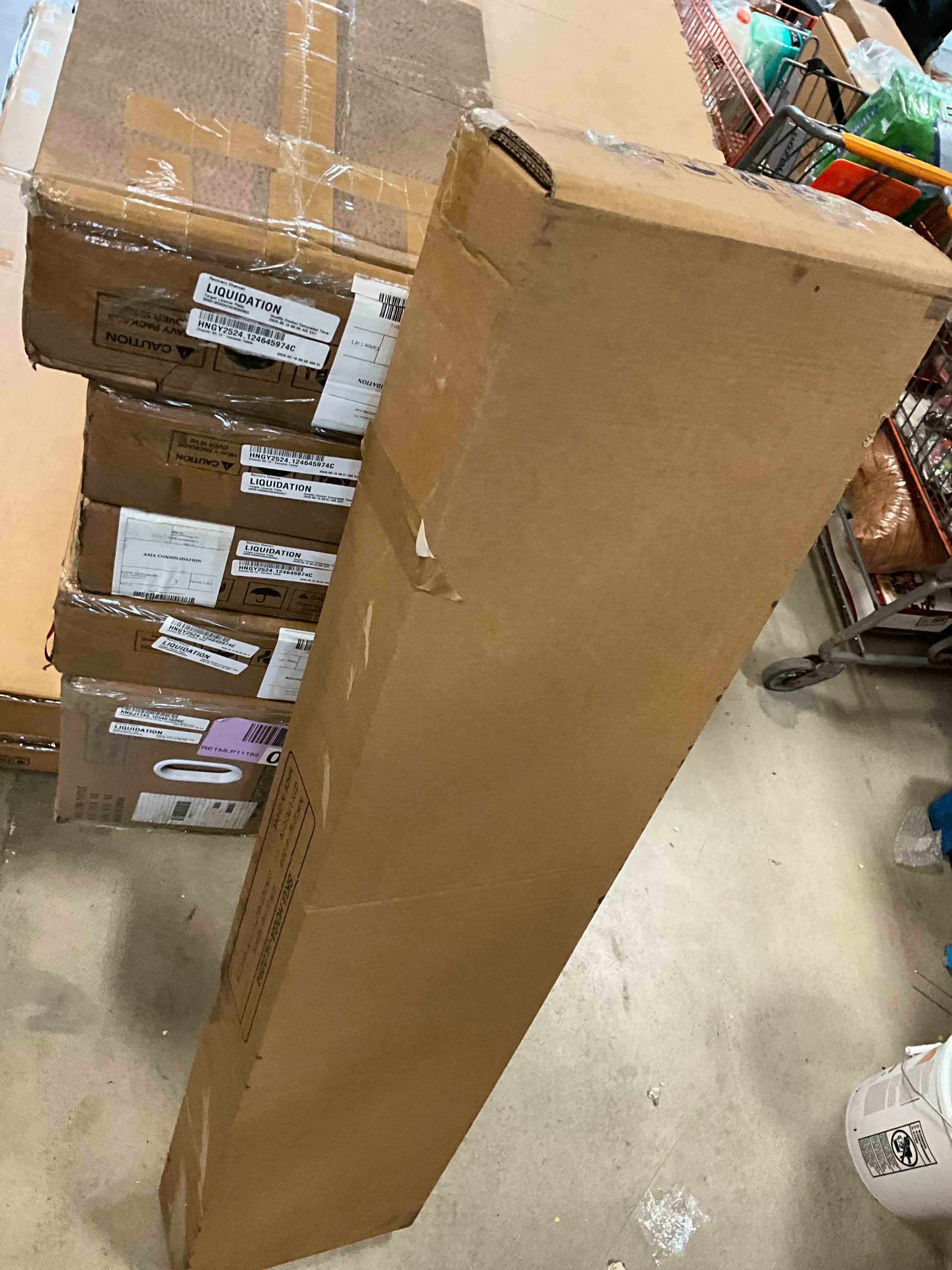 https://s3.amazonaws.com/lotting-images-prod/bidfta/TEA5056151_1779719568236.jpeg
