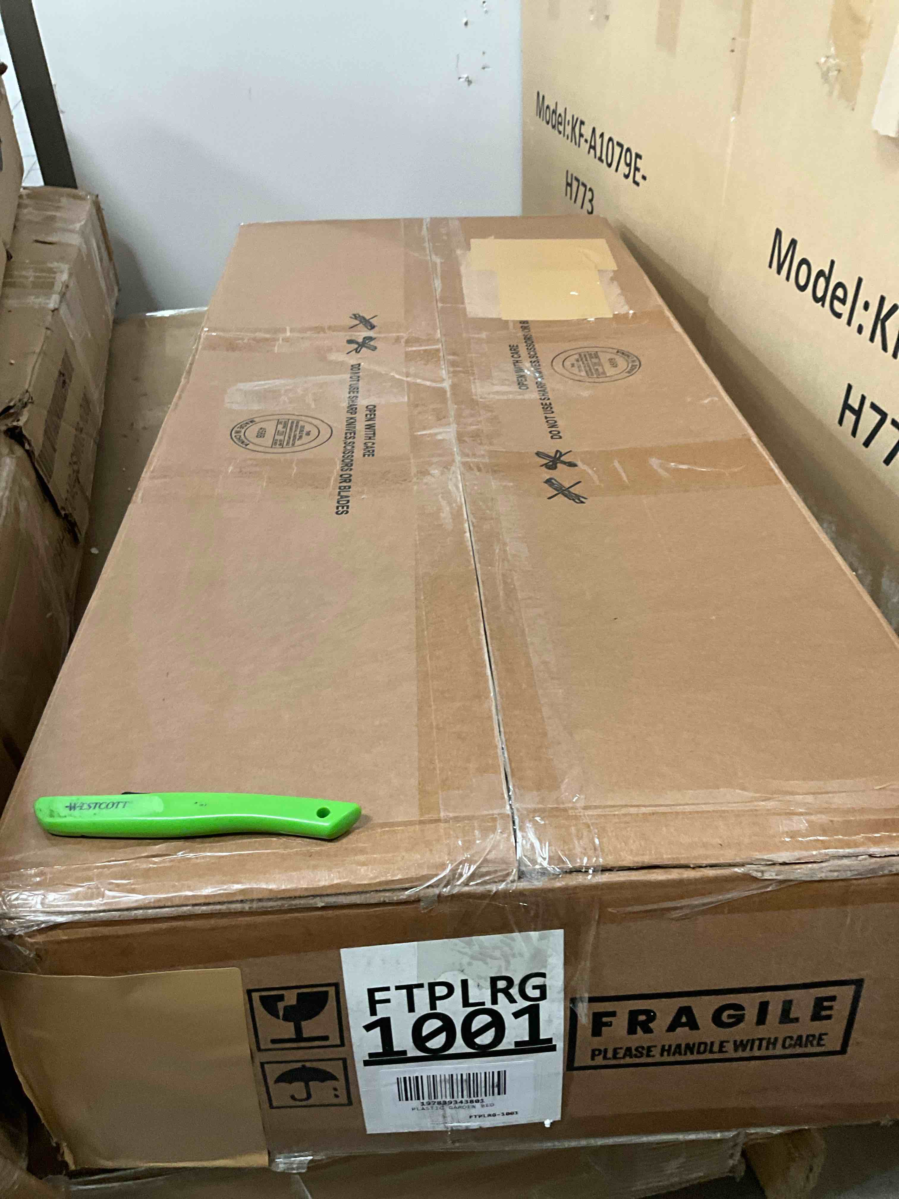 https://s3.amazonaws.com/lotting-images-prod/bidfta/TEA5056155_1779720957475.jpeg