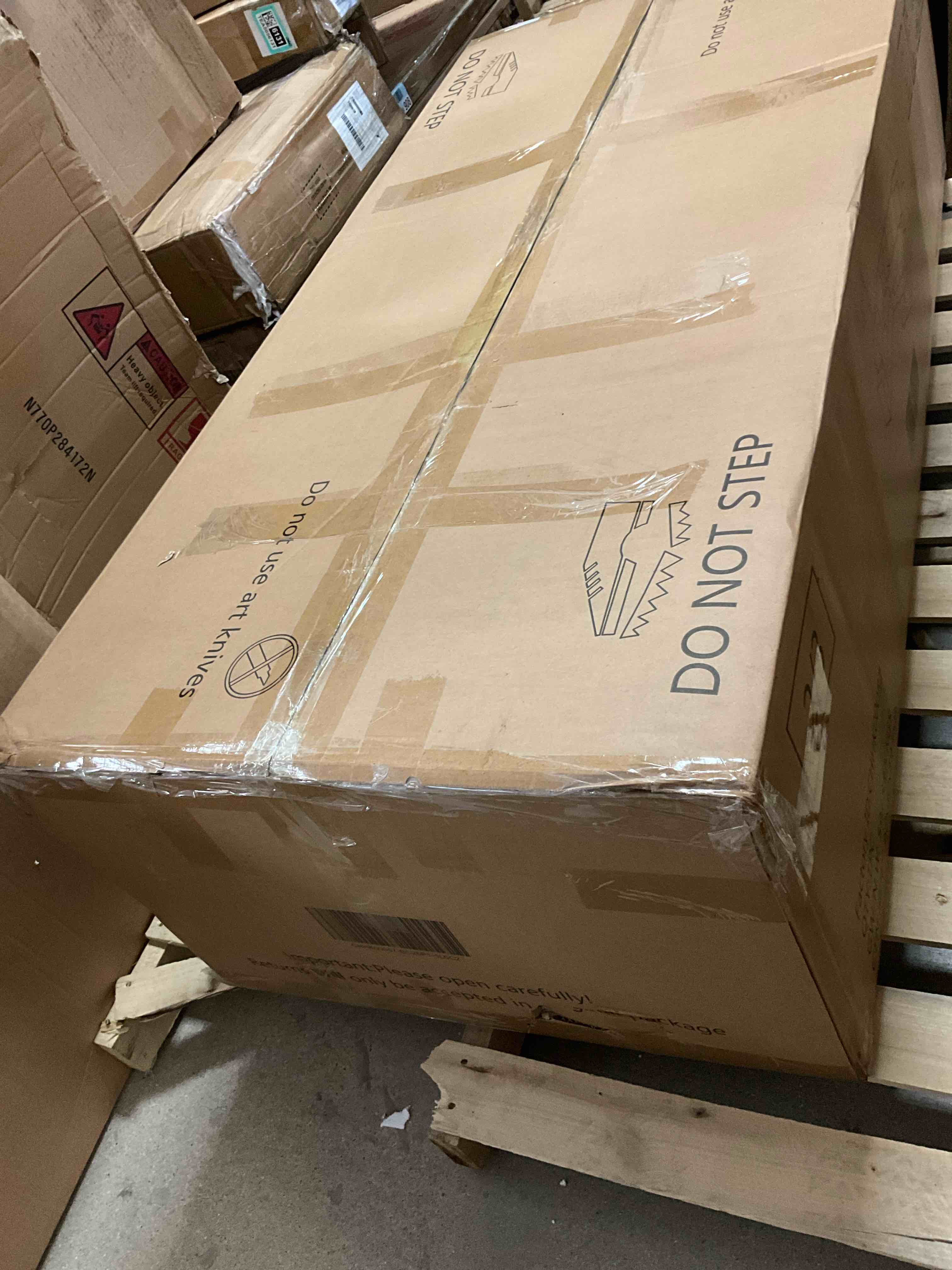 https://s3.amazonaws.com/lotting-images-prod/bidfta/TEA5056164_1779729083602.jpeg