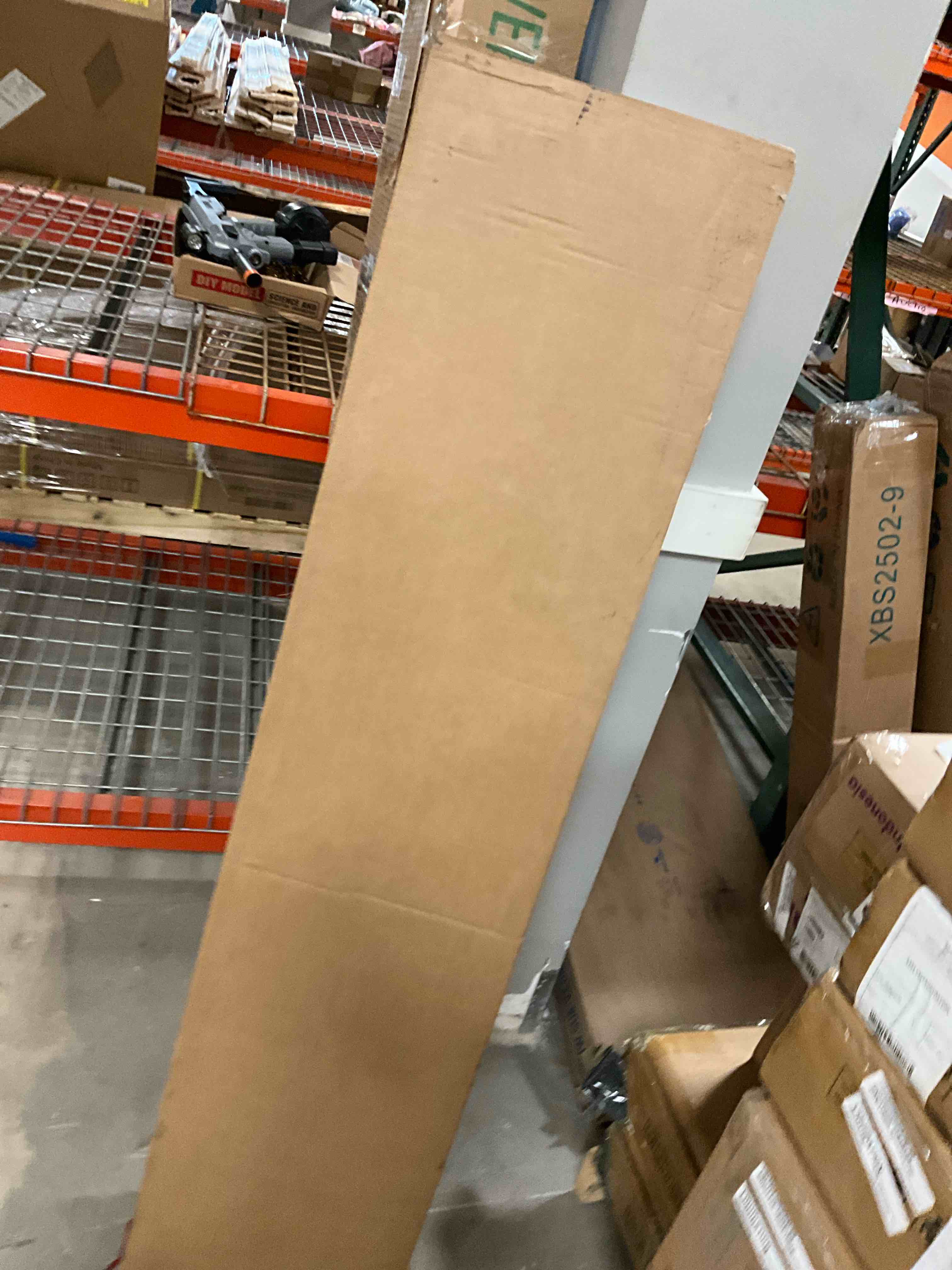 https://s3.amazonaws.com/lotting-images-prod/bidfta/TEA5056461_1779818041865.jpeg