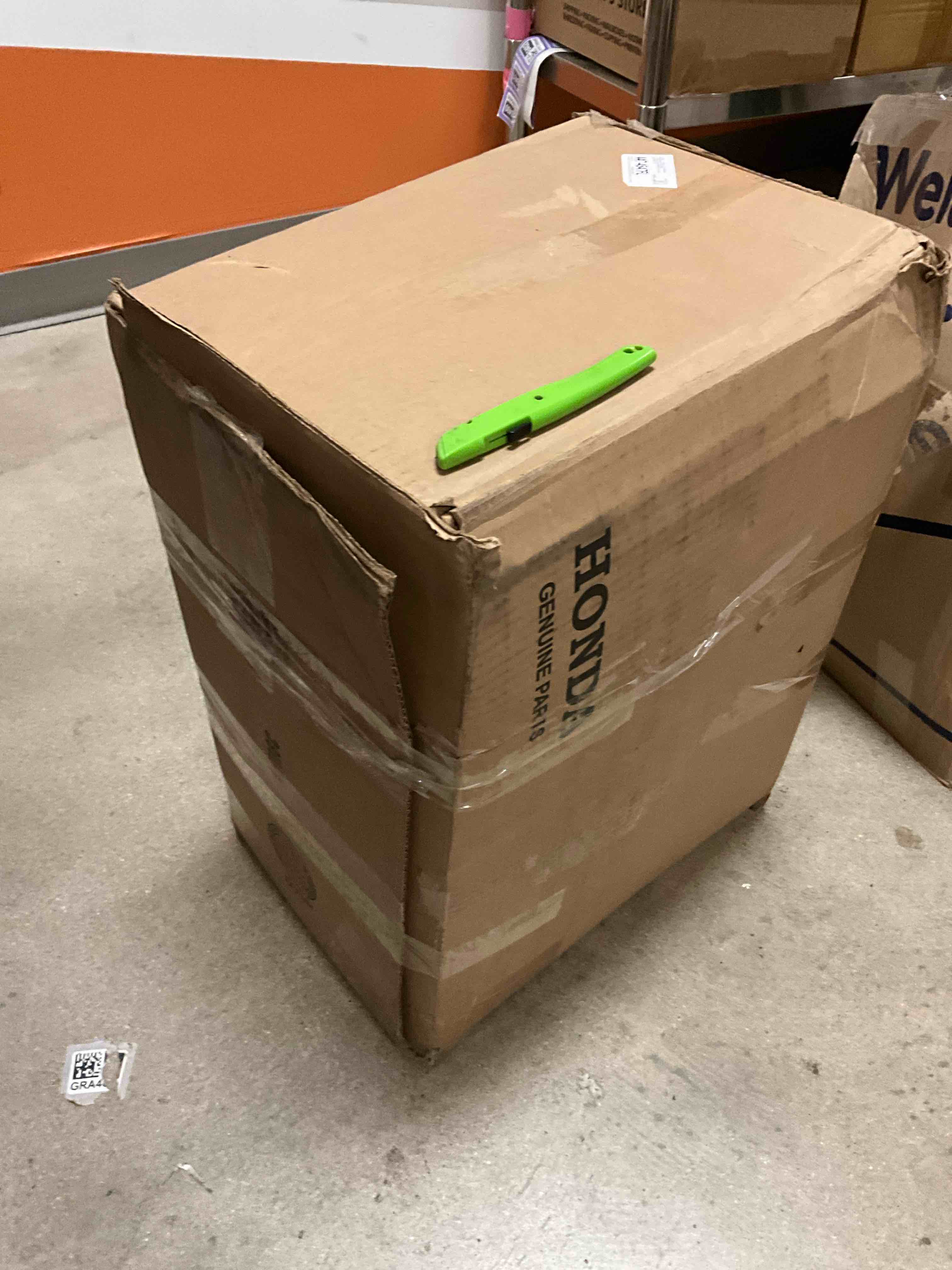 https://s3.amazonaws.com/lotting-images-prod/bidfta/TEA5056511_1779981578713.jpeg