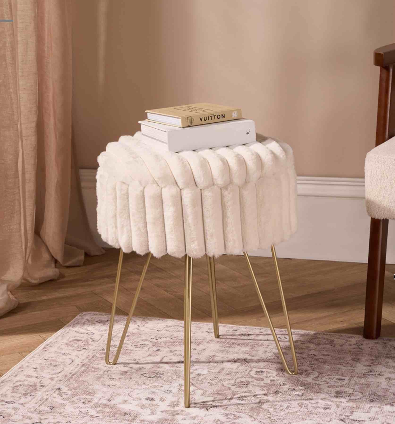 OHS Faux Fur Ribbed Storage Hairpin Stool - Cream/Gold