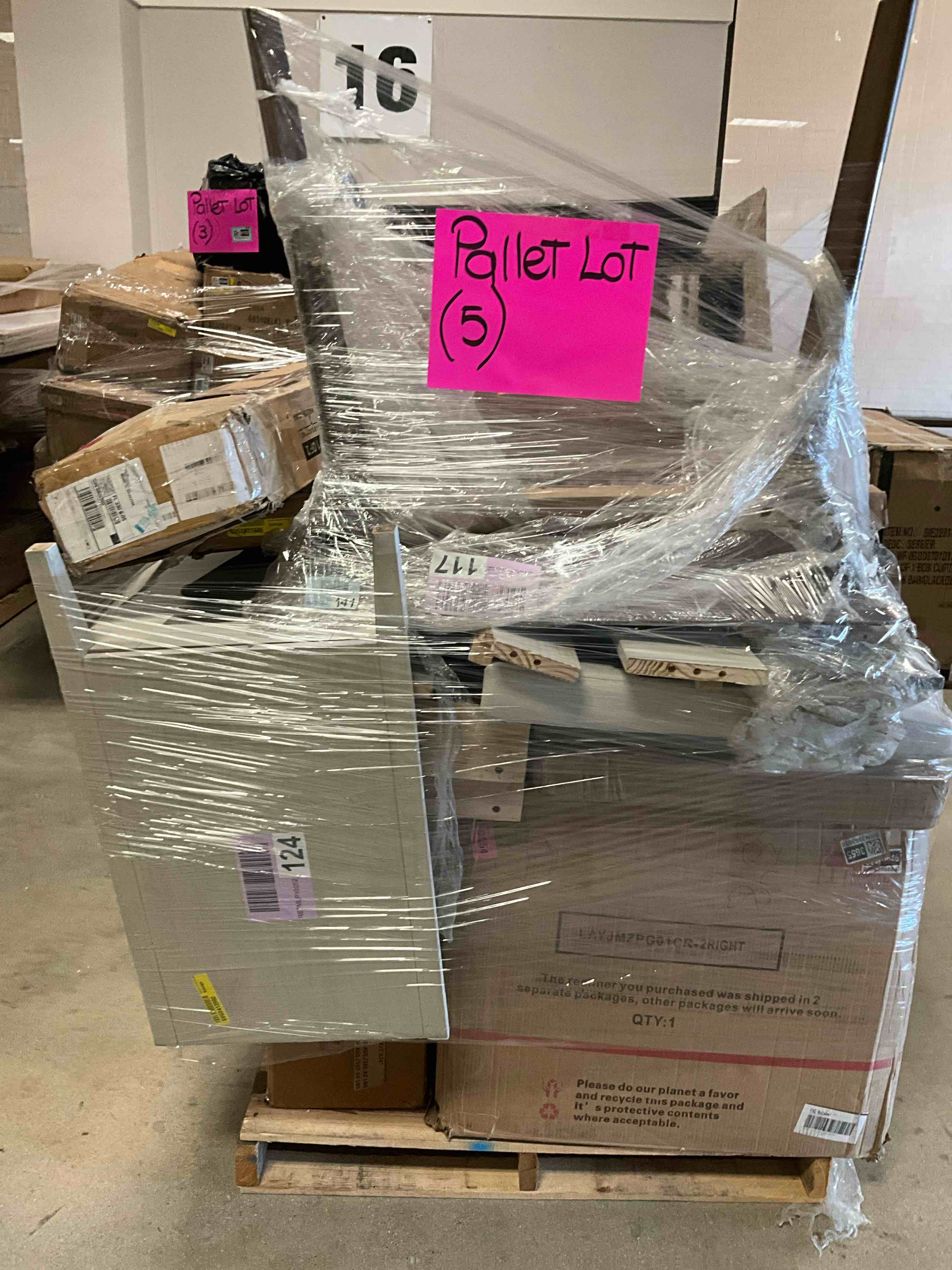 PALLET LOT OF ASSORTED INCOMPLETE FURNITURE
