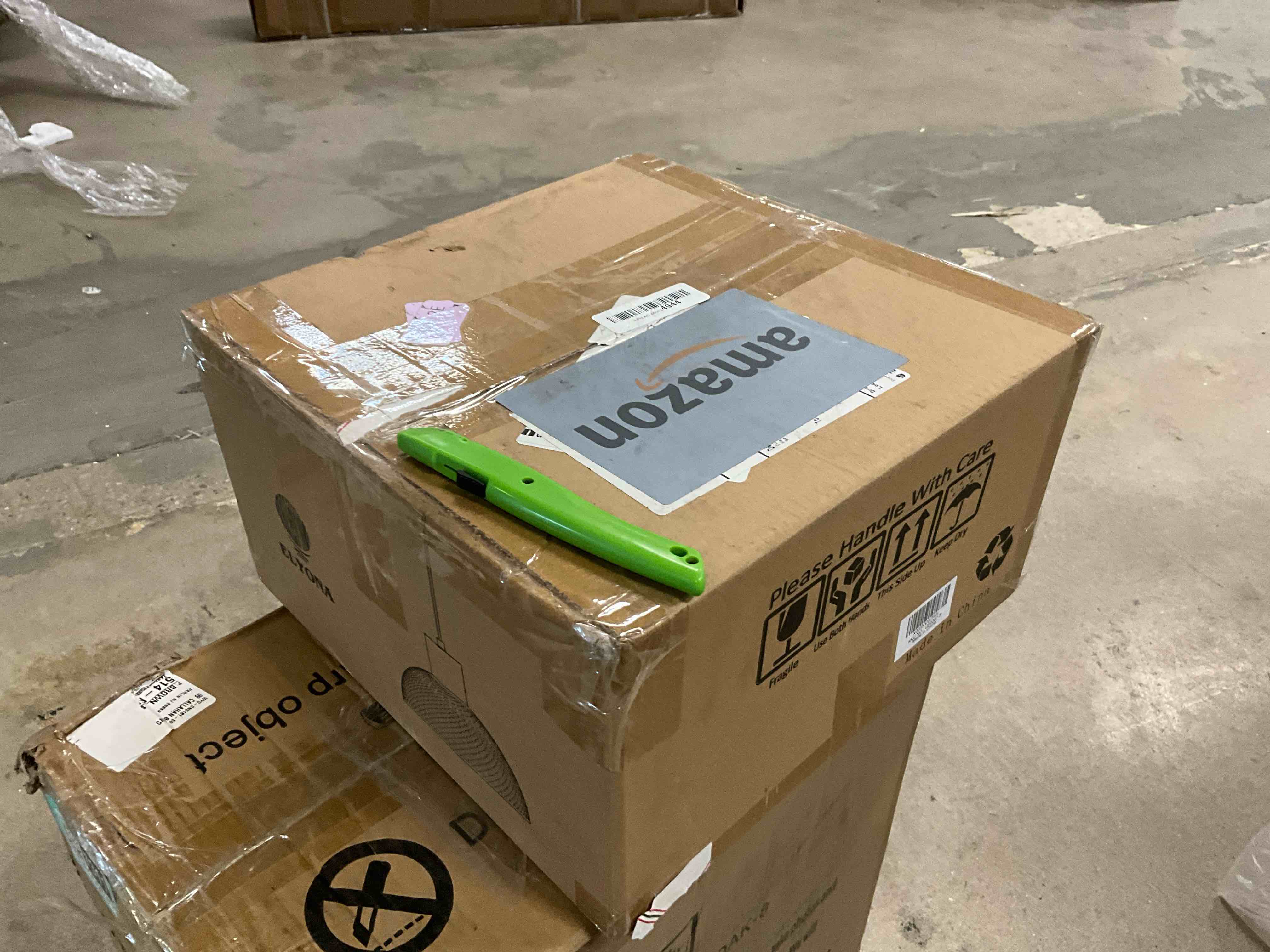 https://s3.amazonaws.com/lotting-images-prod/bidfta/TEA5057312_1780928405870.jpeg