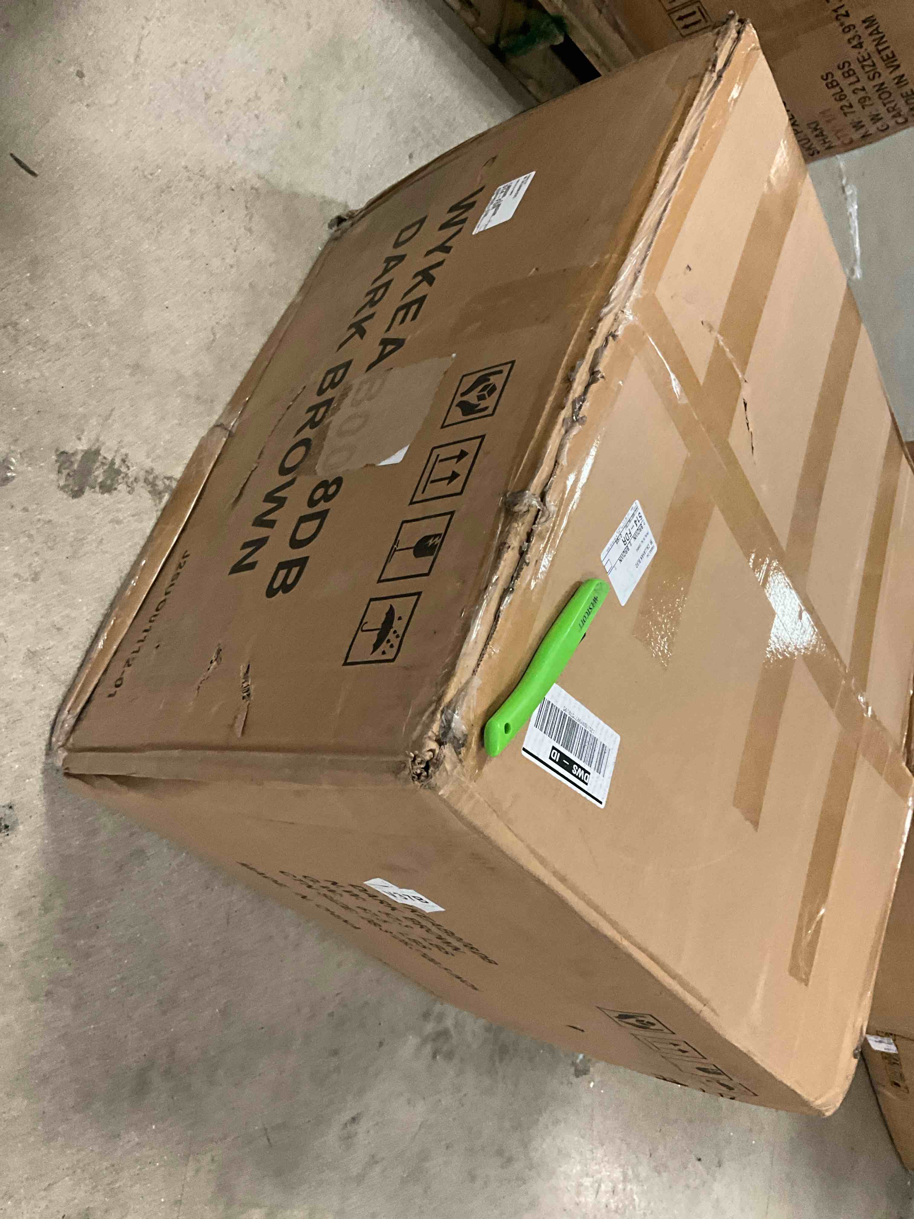 https://s3.amazonaws.com/lotting-images-prod/bidfta/TEA5057316_1780932370683.jpeg