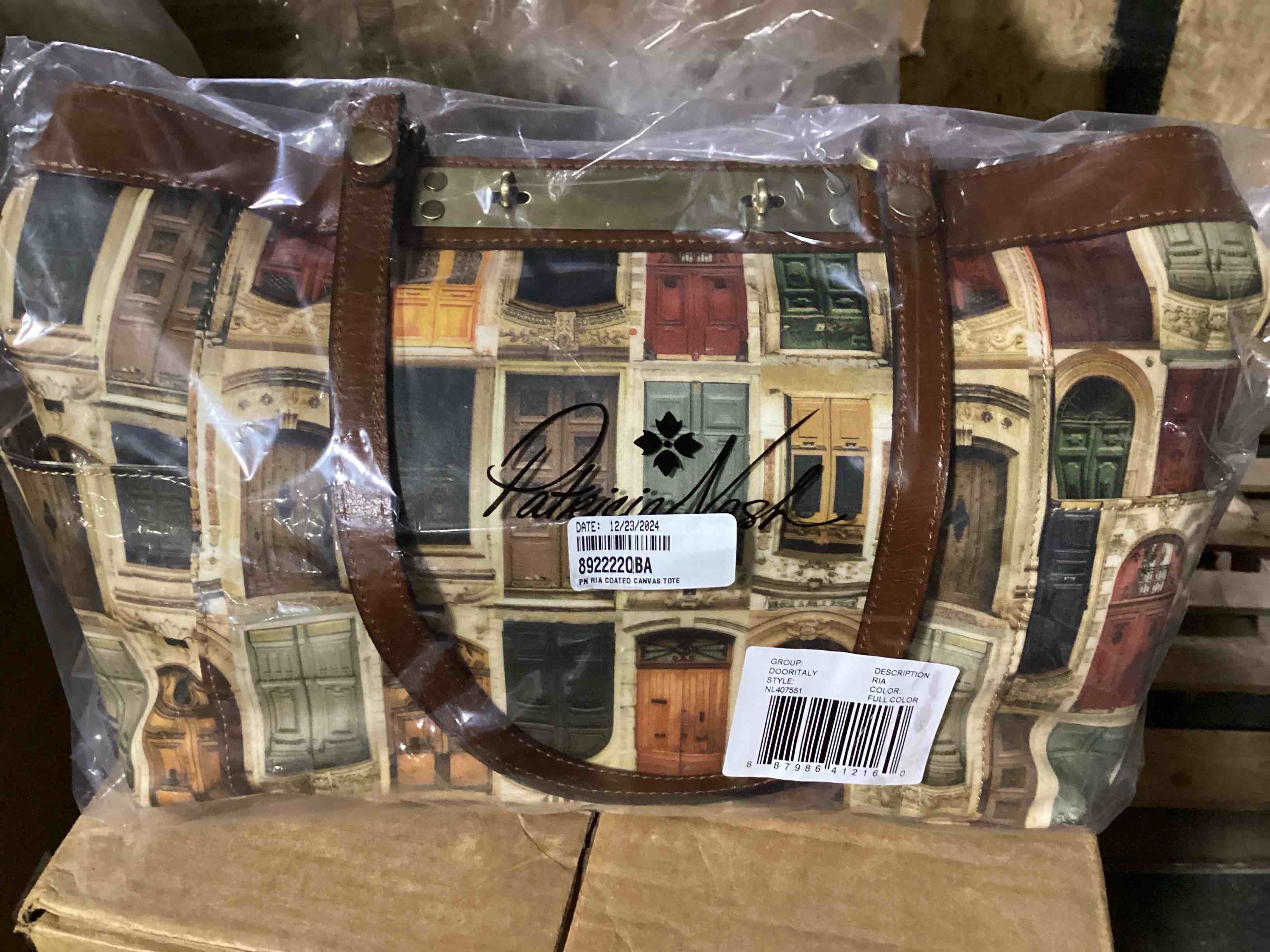 Condition photo showing New/Like New for patricia nash ria coated canvas tote with leather trim - italy door