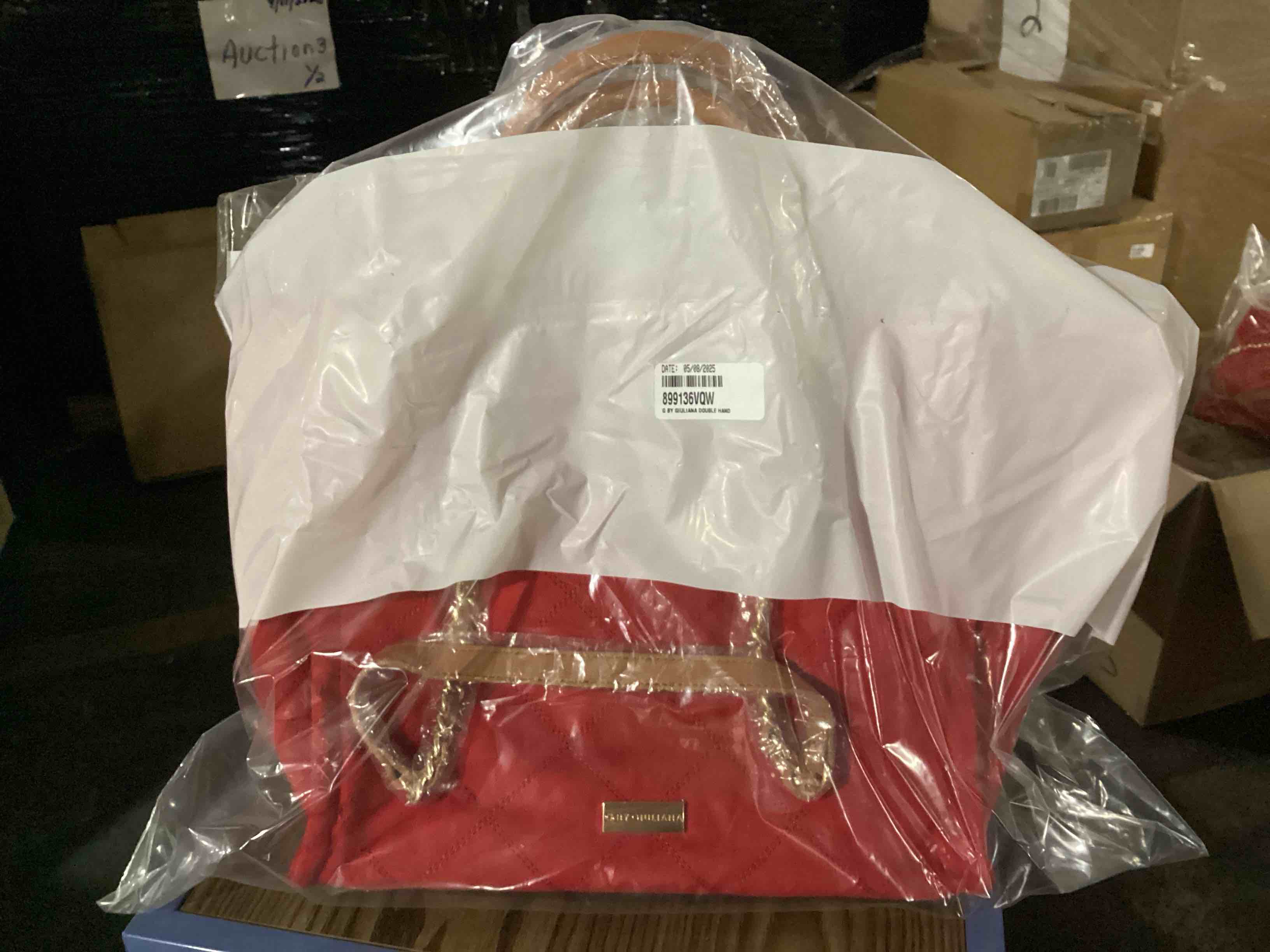 Condition photo showing New/Like New for g by giuliana diamond quilted tote - red