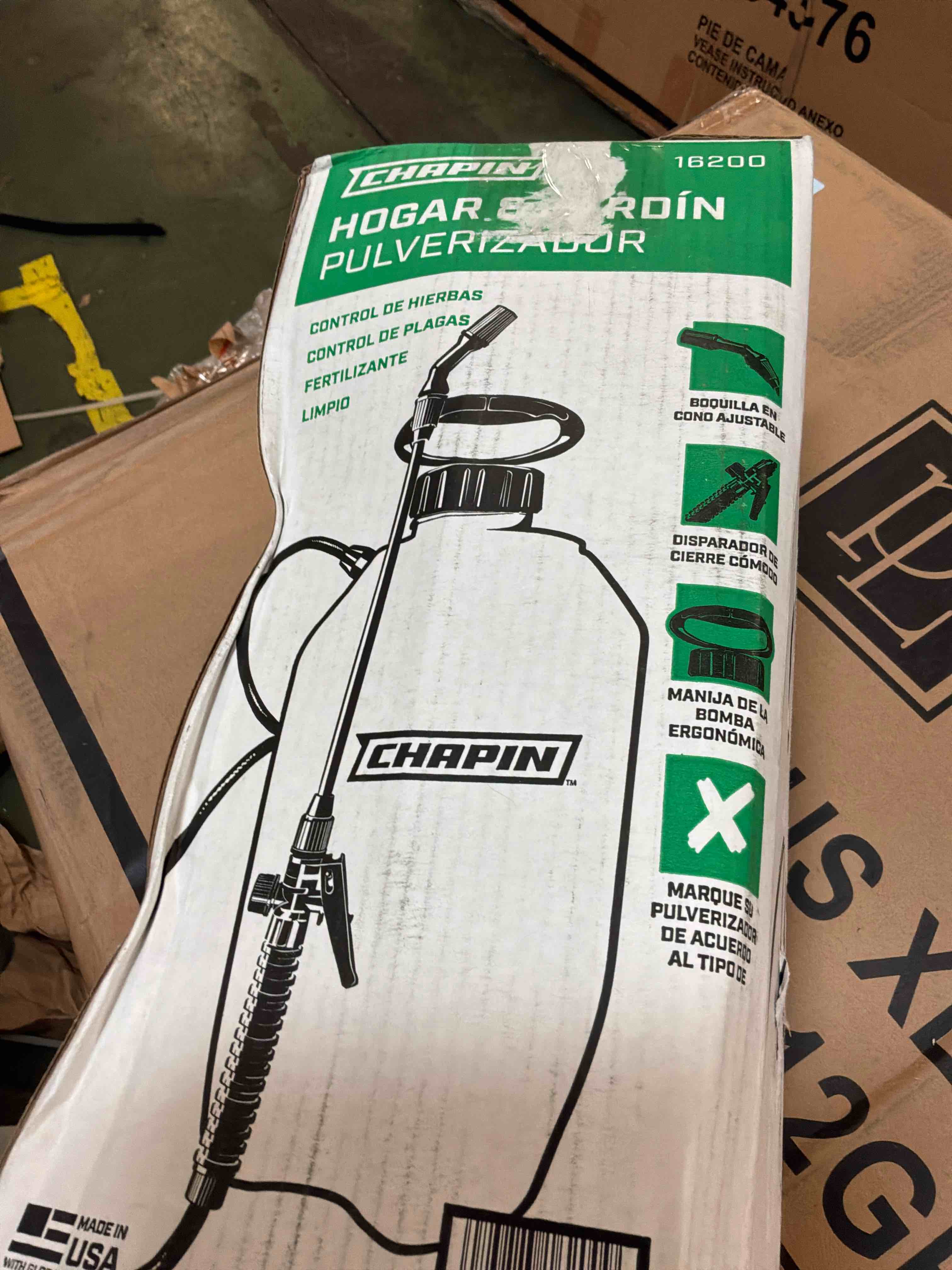 Condition photo showing Good Condition for chapin 16200 home and garden sprayer, 2 gal tank, 3 in fill opening, poly tank, poly handle