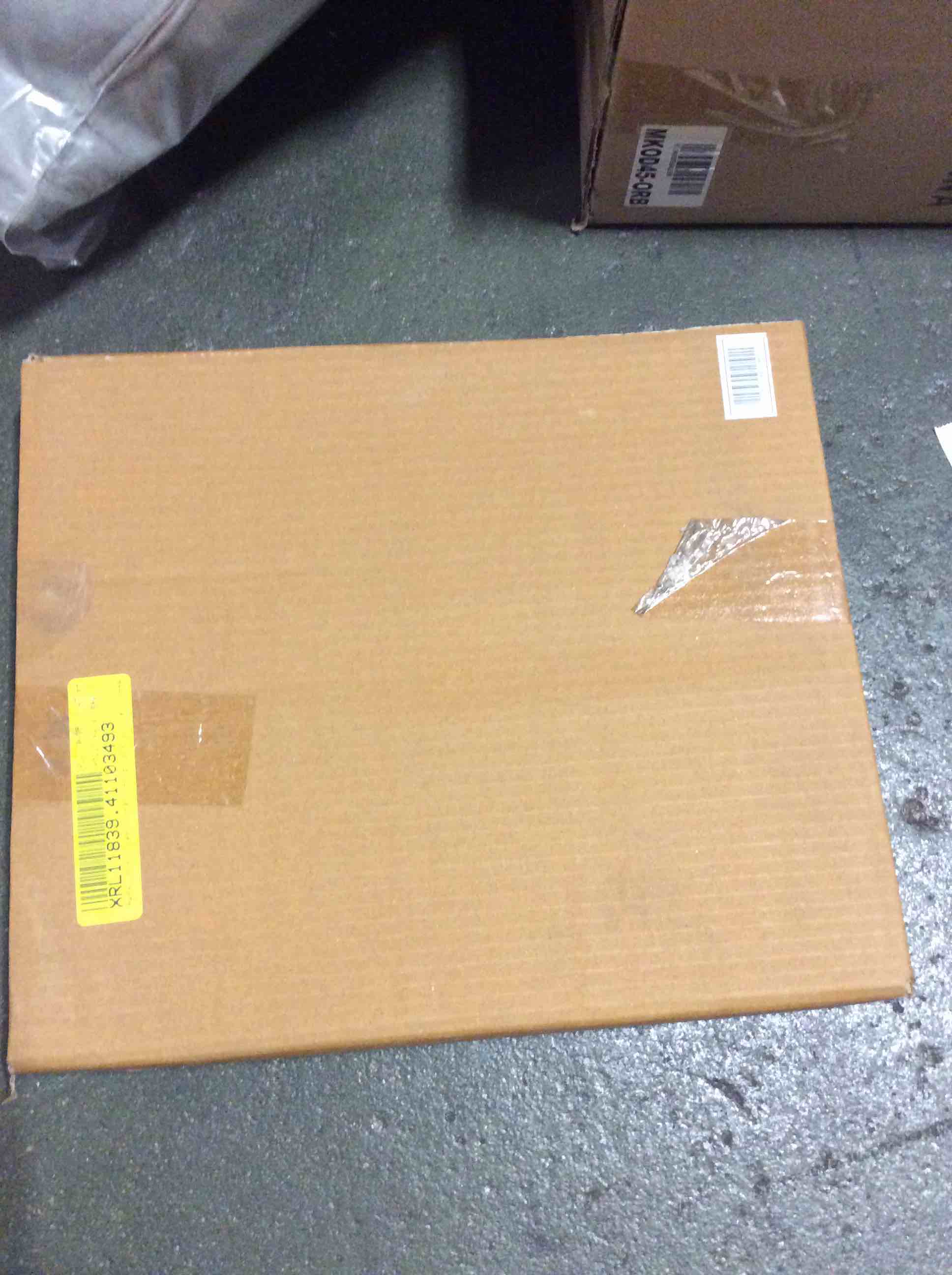 https://s3.amazonaws.com/lotting-images-prod/bidfta/TEA5086108_1777321210823.jpeg