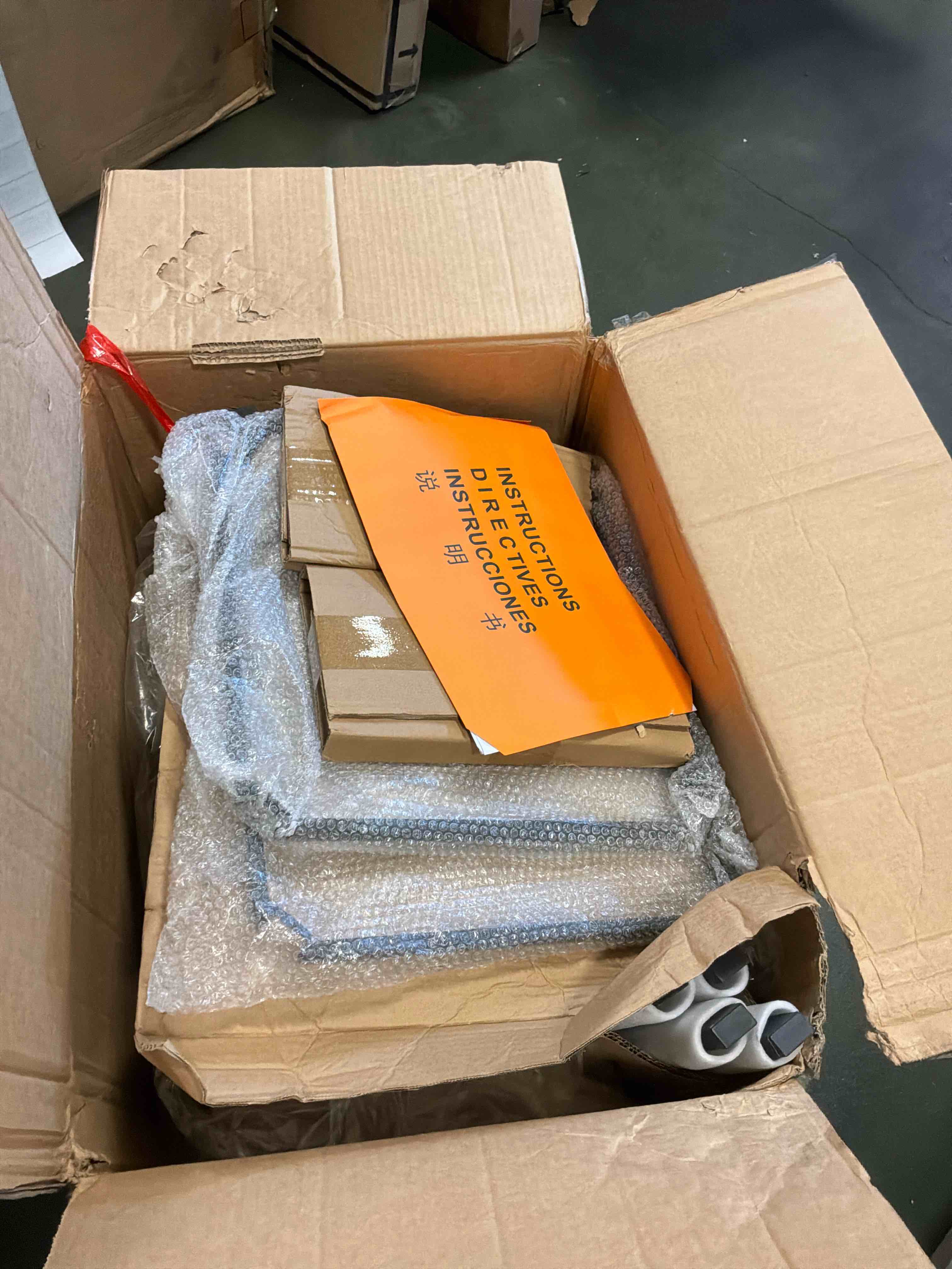 https://s3.amazonaws.com/lotting-images-prod/bidfta/TEA5086470_1778501921601.jpeg