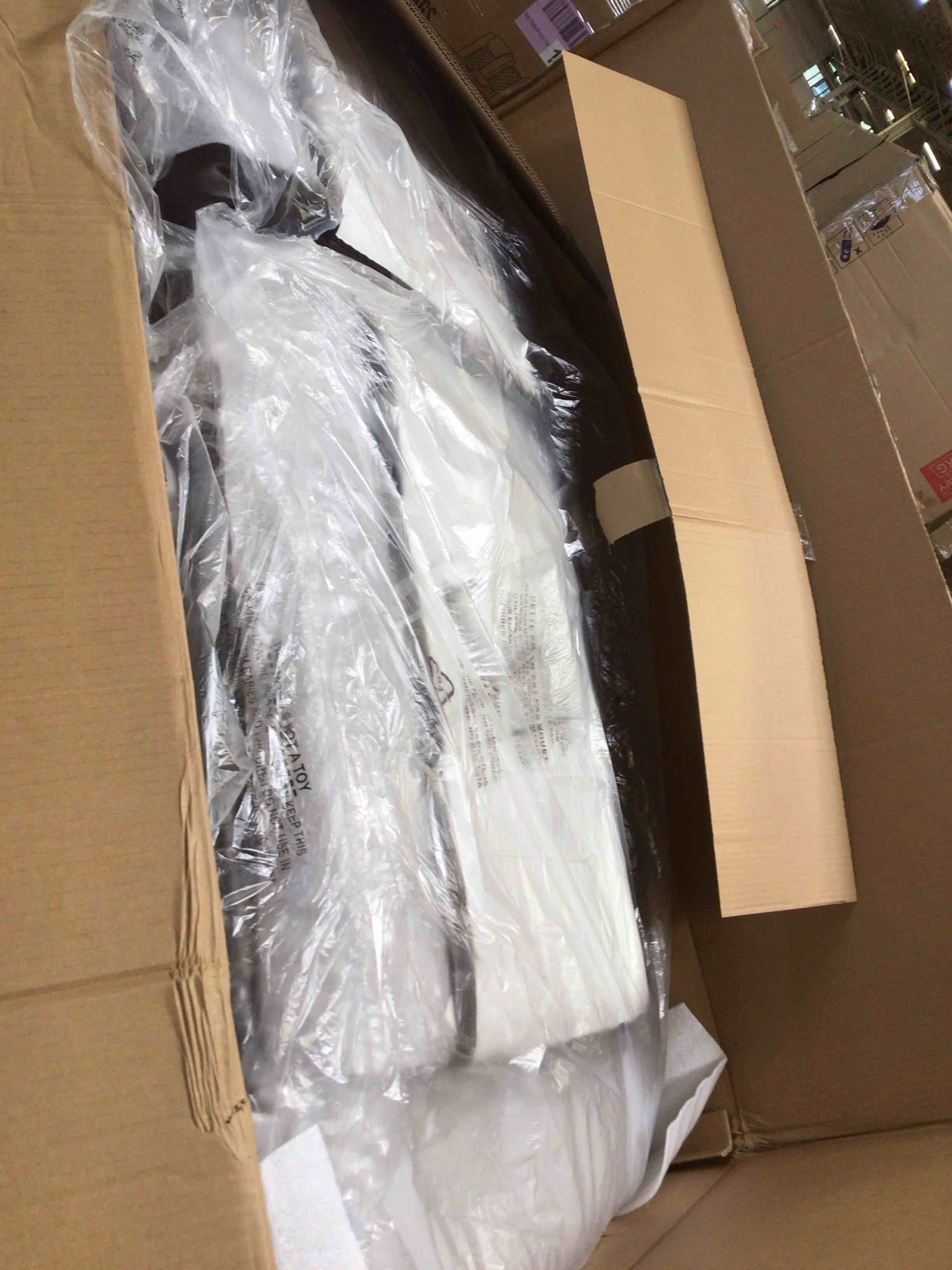 https://s3.amazonaws.com/lotting-images-prod/bidfta/TEA5086613_1778608227749.jpeg