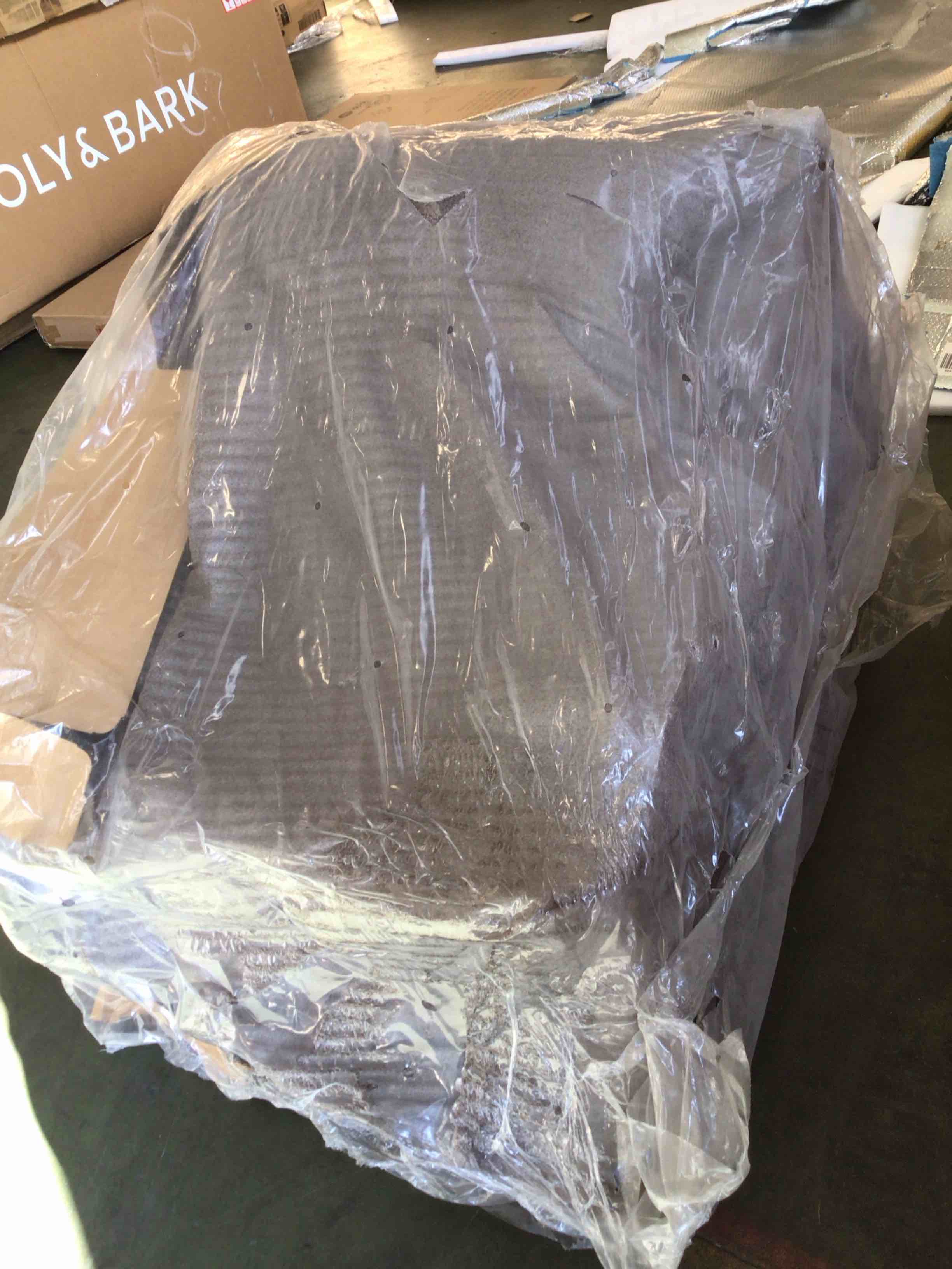 https://s3.amazonaws.com/lotting-images-prod/bidfta/TEA5087726_1780577583451.jpeg
