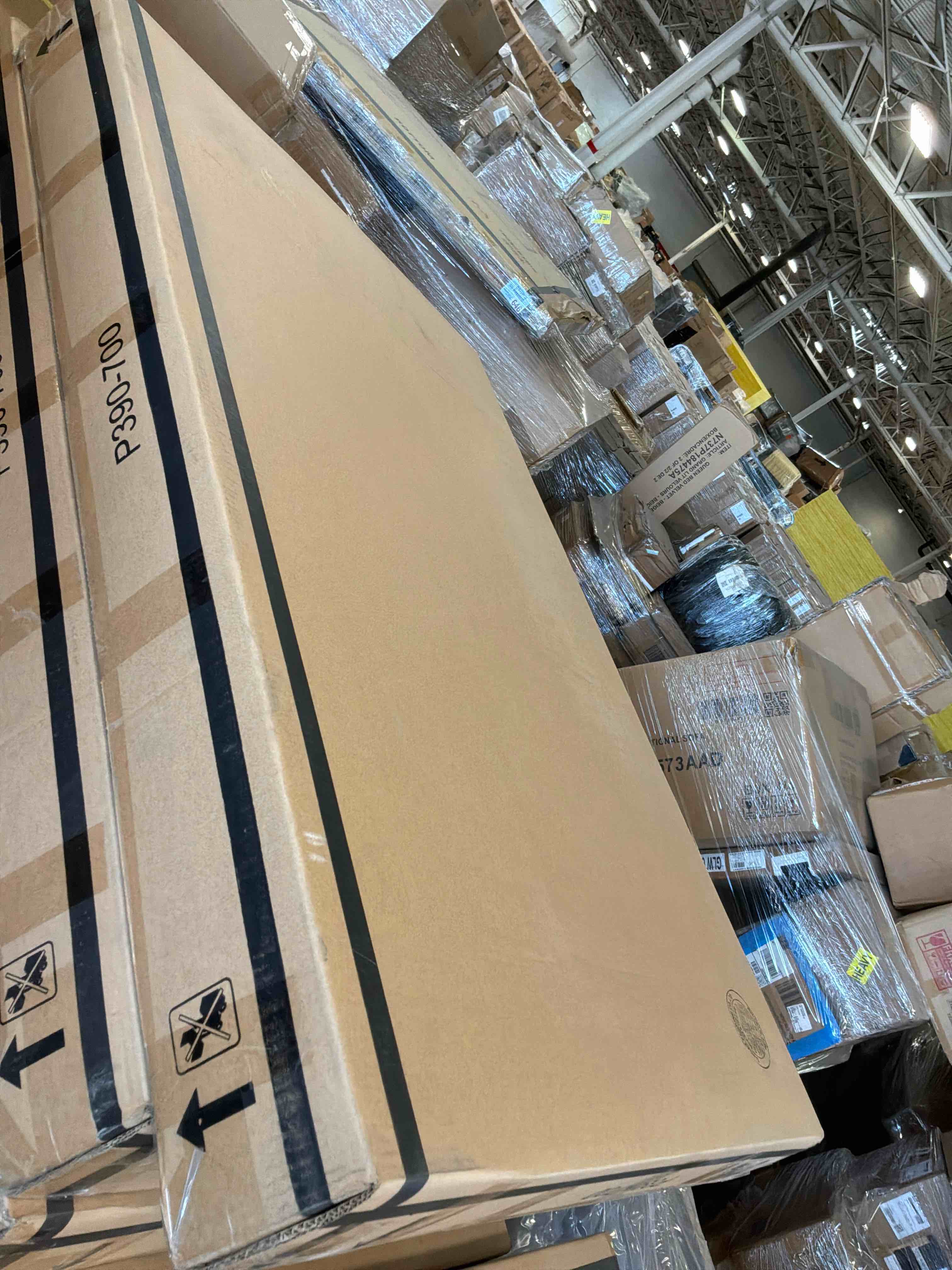 https://s3.amazonaws.com/lotting-images-prod/bidfta/TEA5087731_1780588304230.jpeg