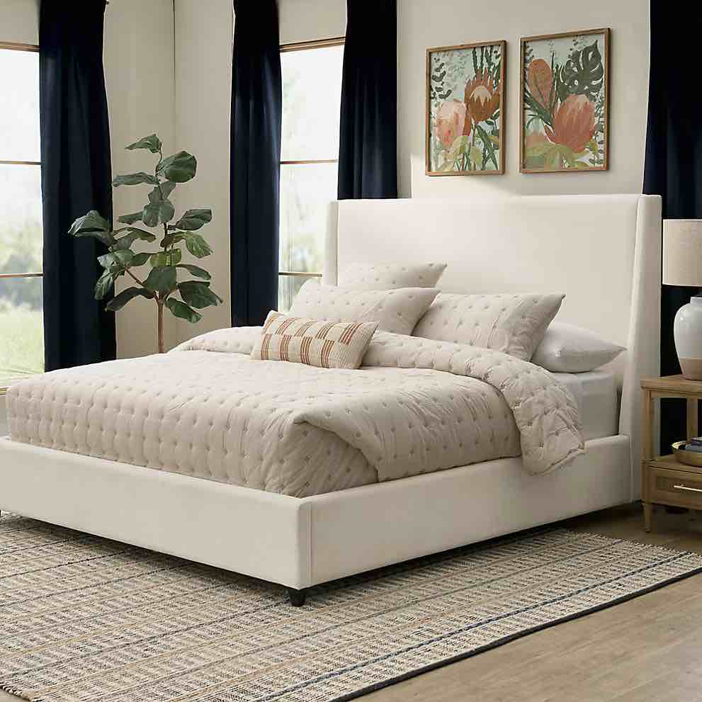 incomplete box 1 of 2 ))Grace Upholstered Platform Bed king 