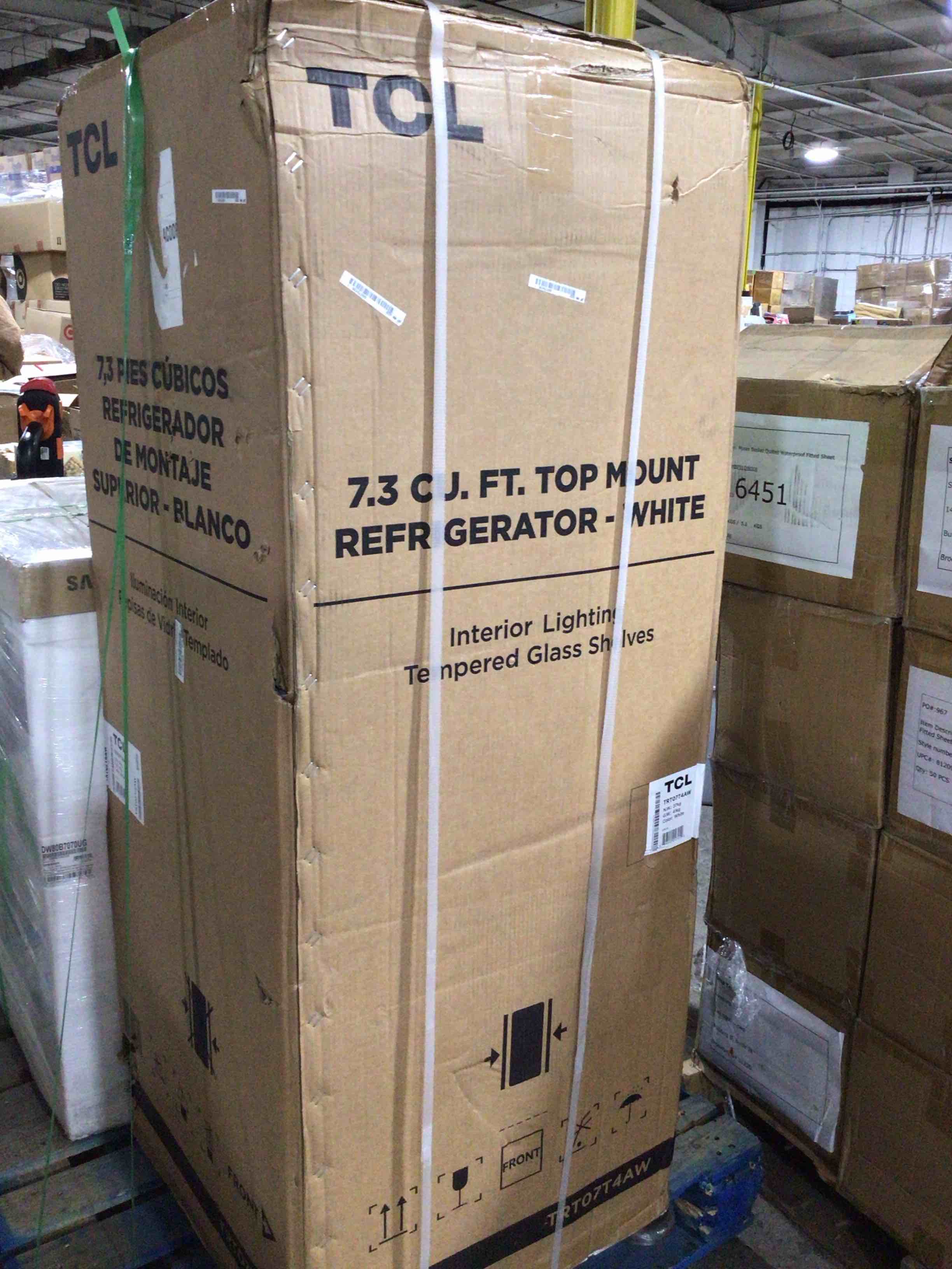 Condition photo showing Good Condition for 7.3 cu. ft. 2-door refrigerator in white with top freezer