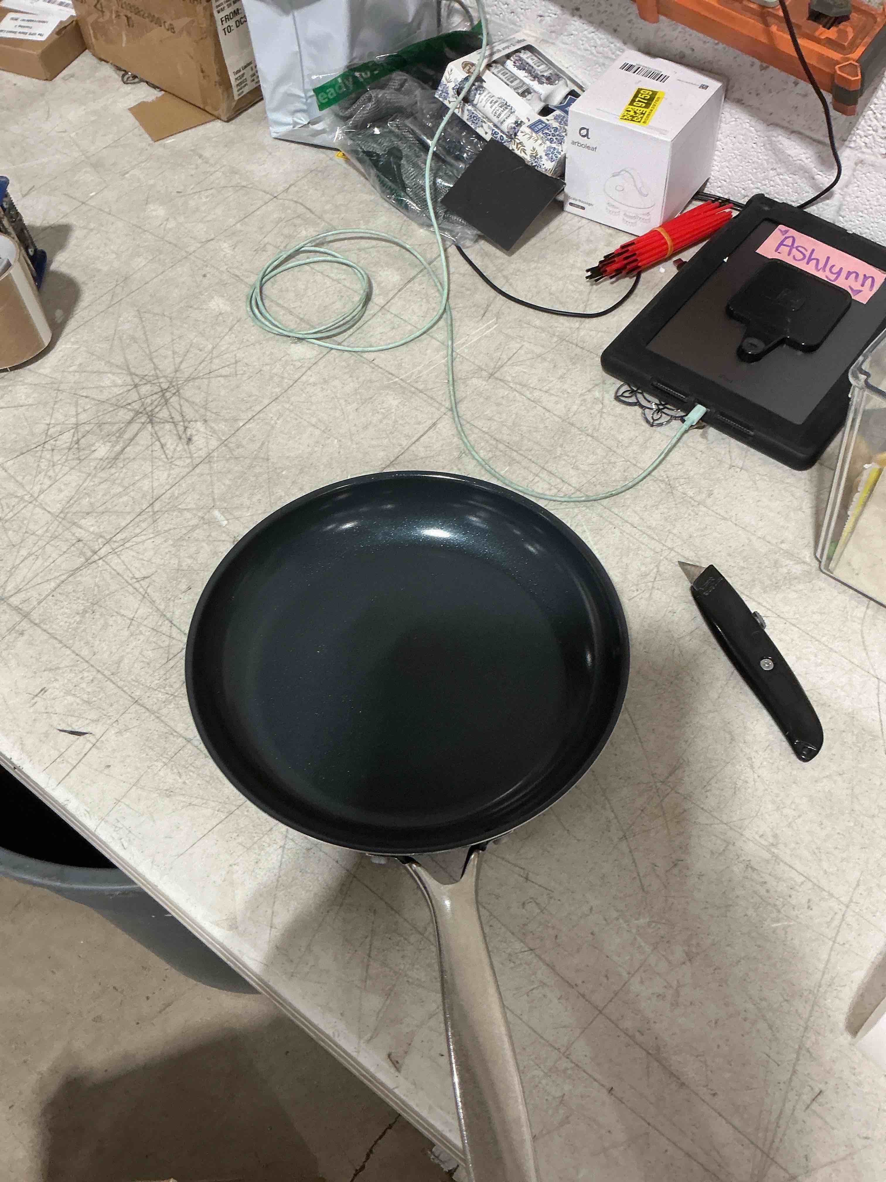 Condition photo showing Good Condition for blue diamond 10" nonstick frying pan skillet, diamond infused pfas & ptfe-free ceramic pot, dishwasher & oven safe, stay cool handle, durable non toxic metal utensil safe, egg & omelet pan, blue 10" frying pan skillet blue