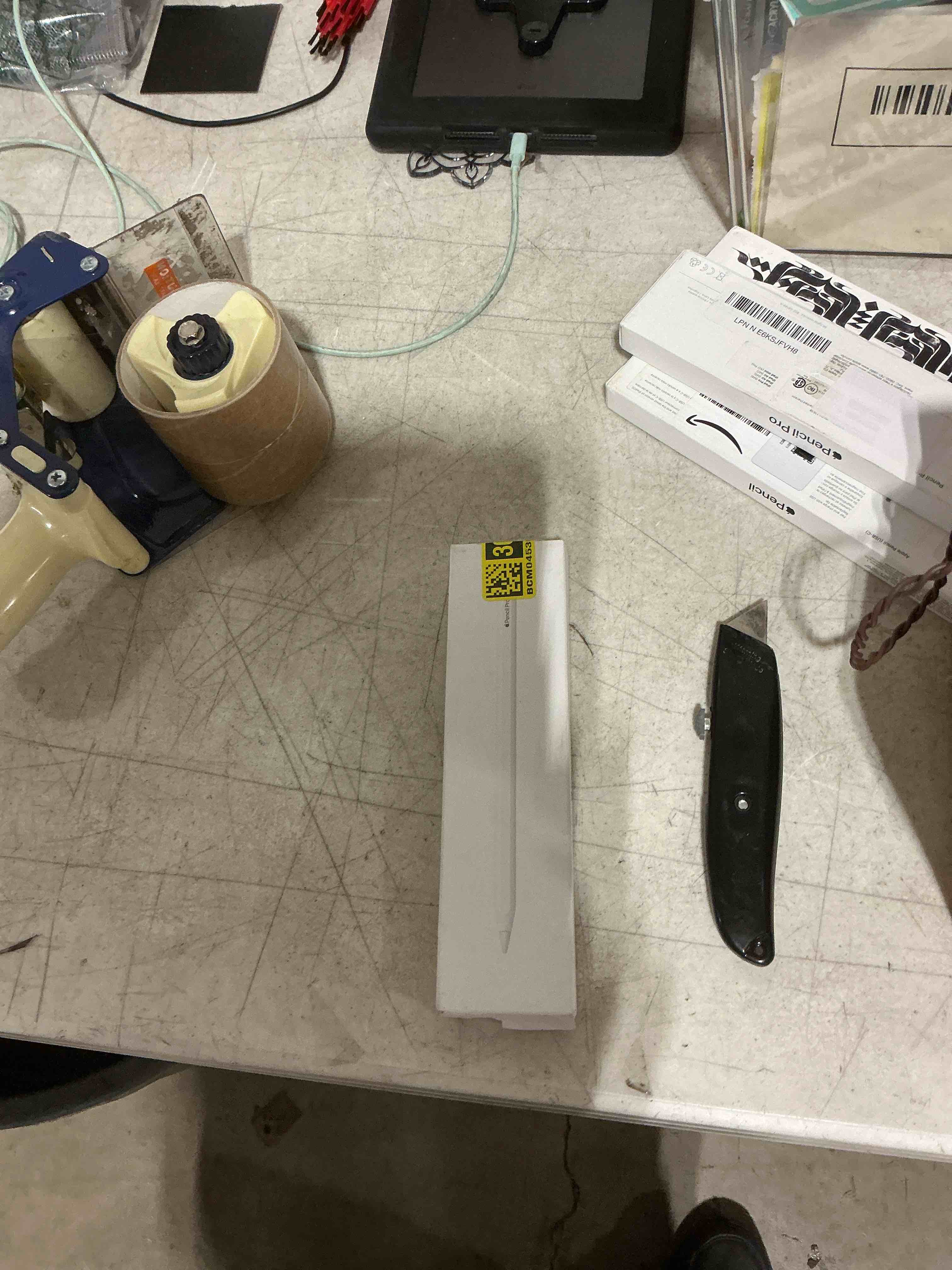 Condition photo showing Good Condition for apple pencil pro