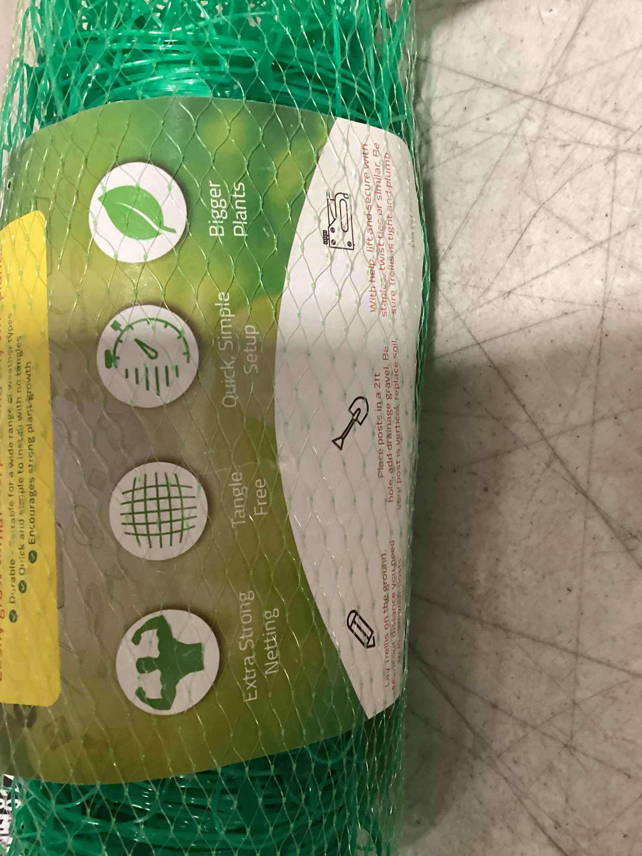 Condition photo showing Good Condition for heavy duty green trellis netting roll - 79''x328' plastic plant green trellis net for climbing plants
