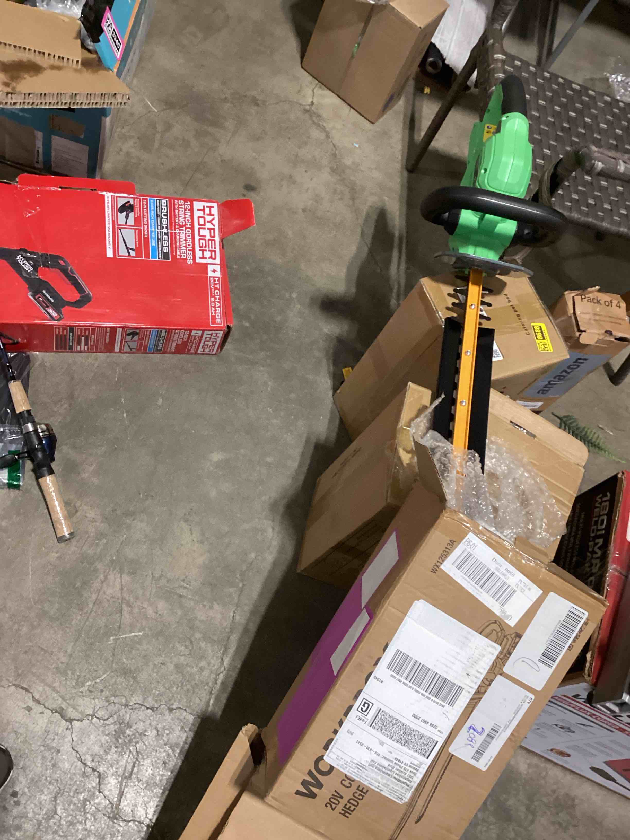Condition photo showing Good Condition for hedge trimmer
