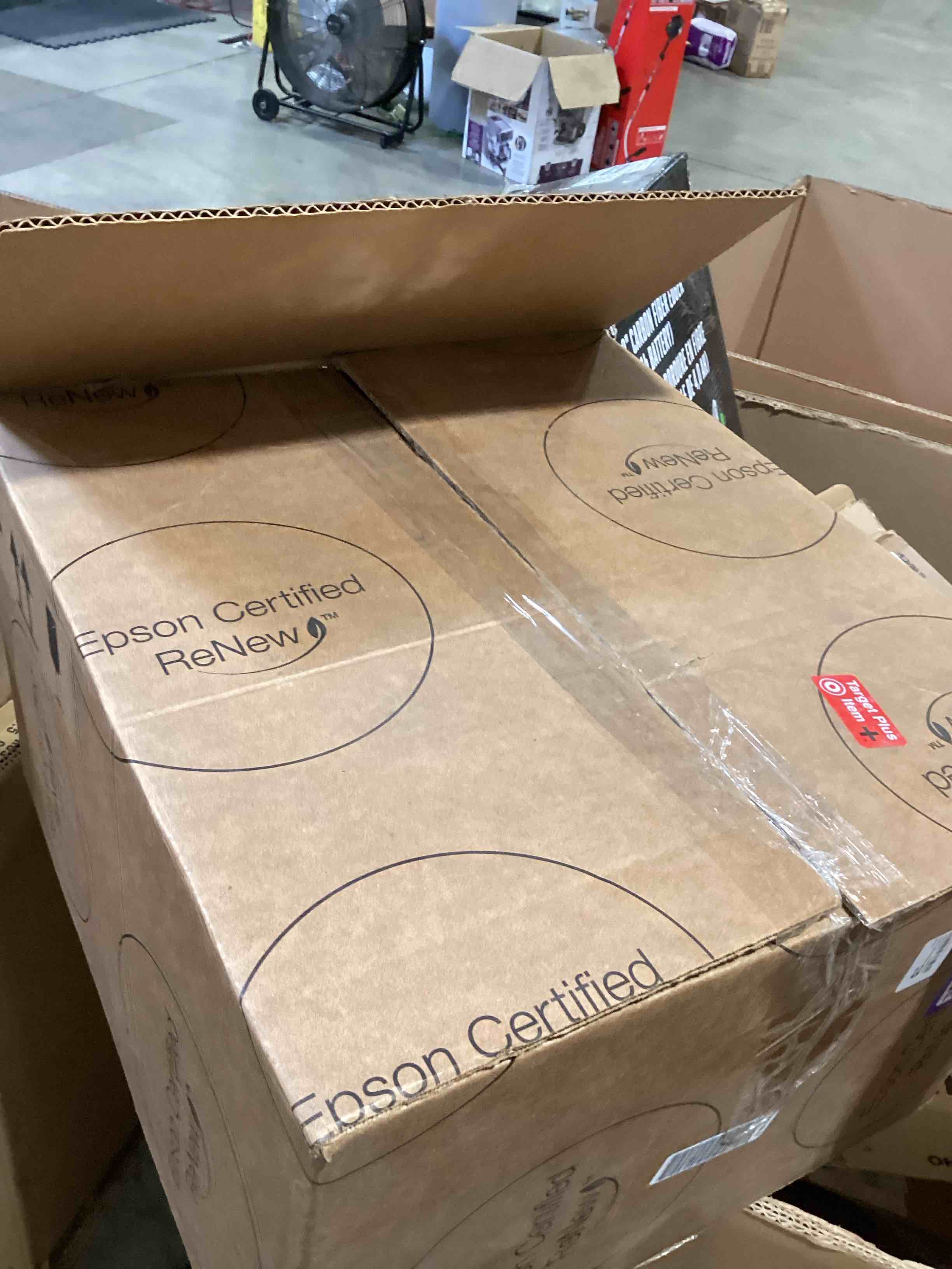 Condition photo showing Good Condition for packing materials 