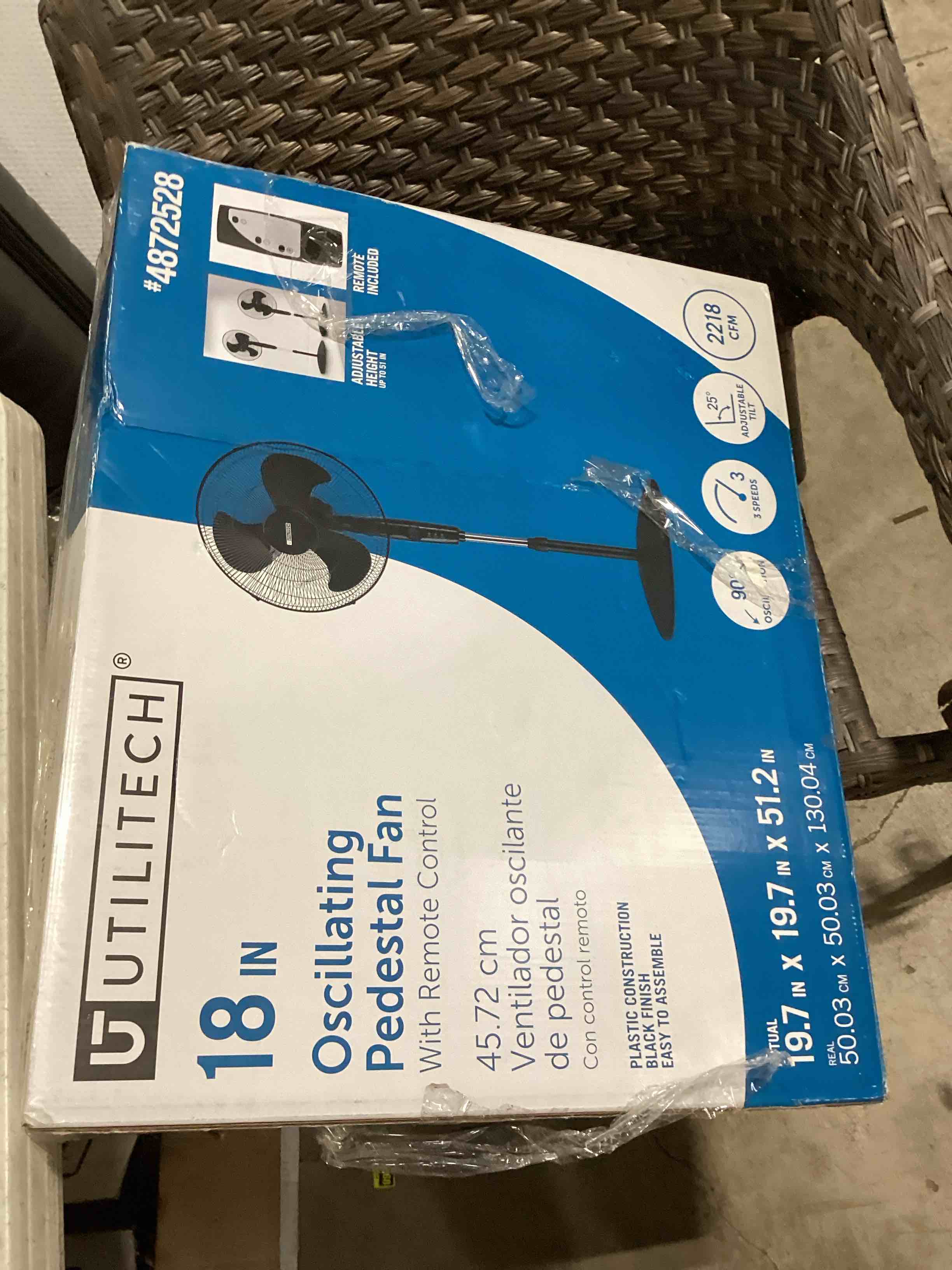 Condition photo showing As Is for oscillating fan