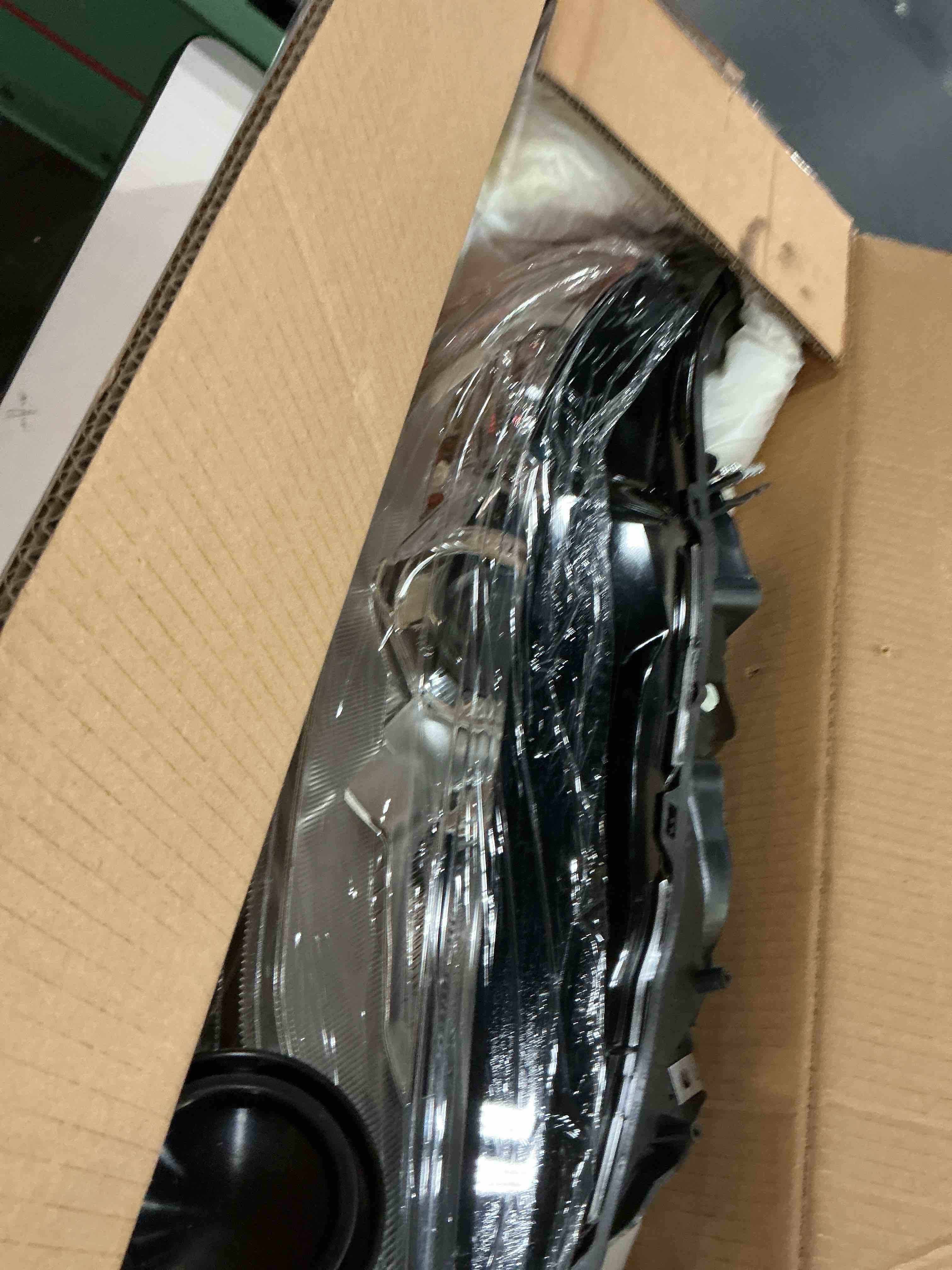 Condition photo showing Good Condition for wflnhb front right headlight assembly replacement for 2017 2018 2019 fusion passenger side drl projector headlight headlamp fo2503350