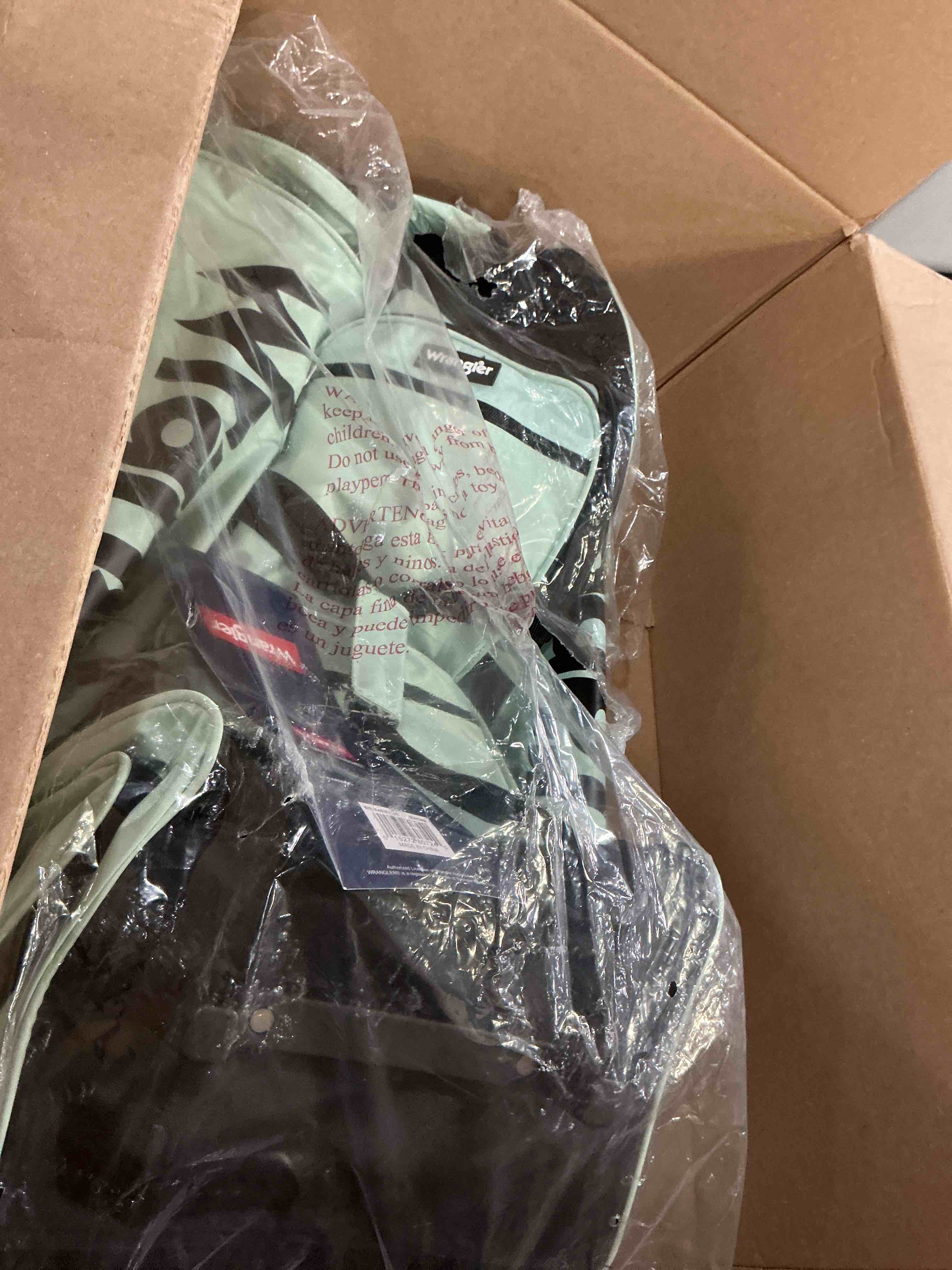Condition photo showing Good Condition for wrangler wesley rolling duffel bag seaform